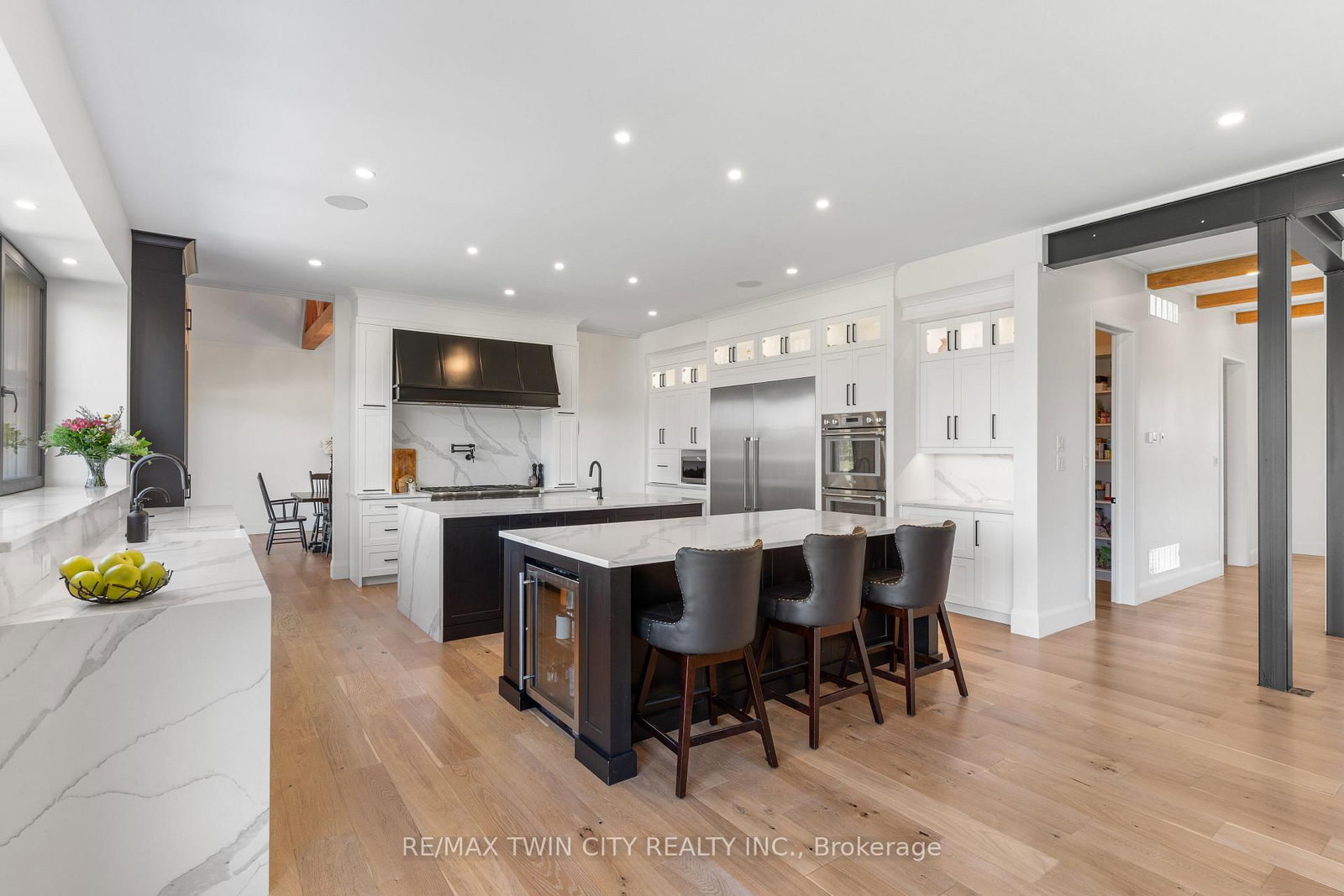 742 Country Squire Rd, Waterloo — 13
