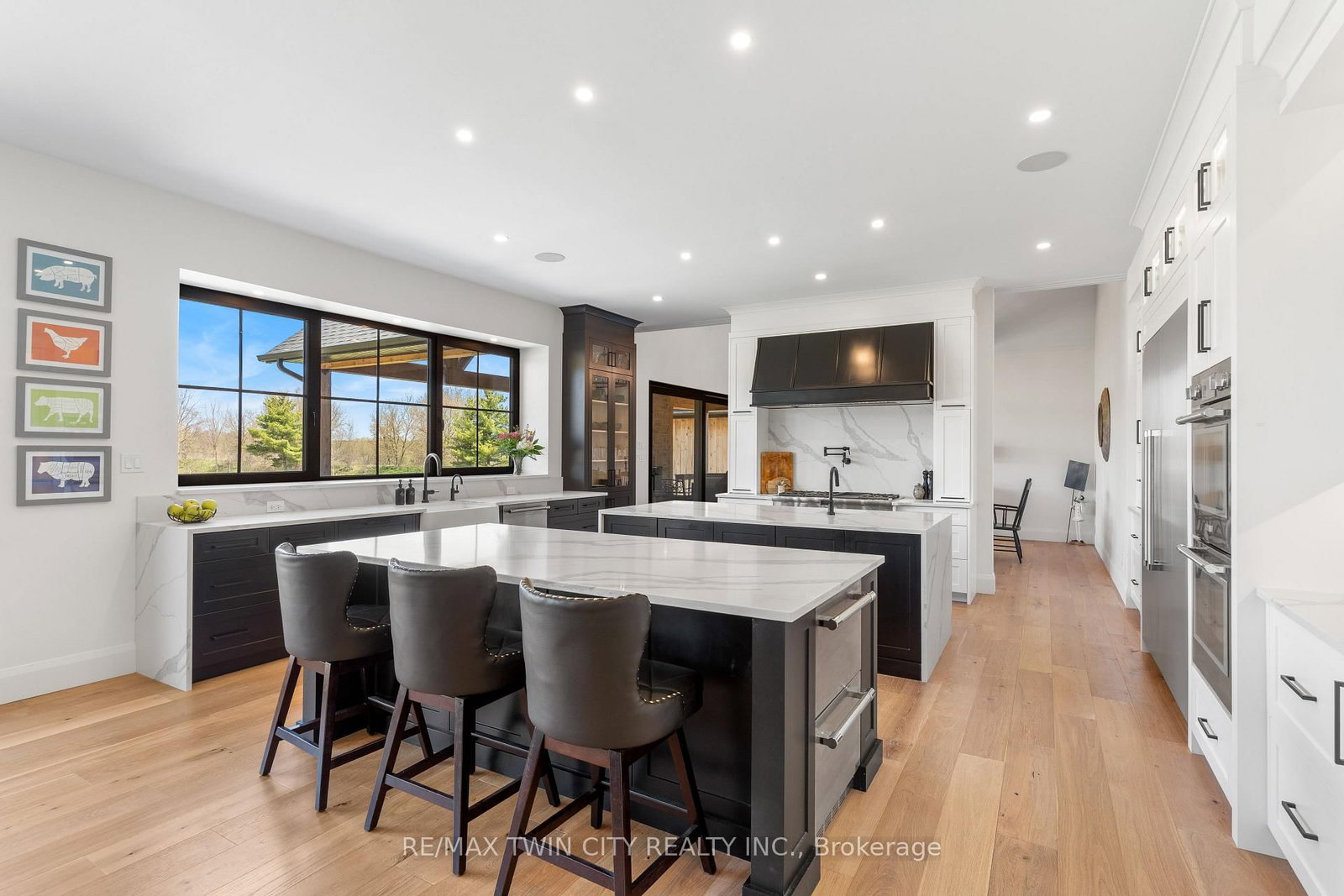 742 Country Squire Rd, Waterloo — 16