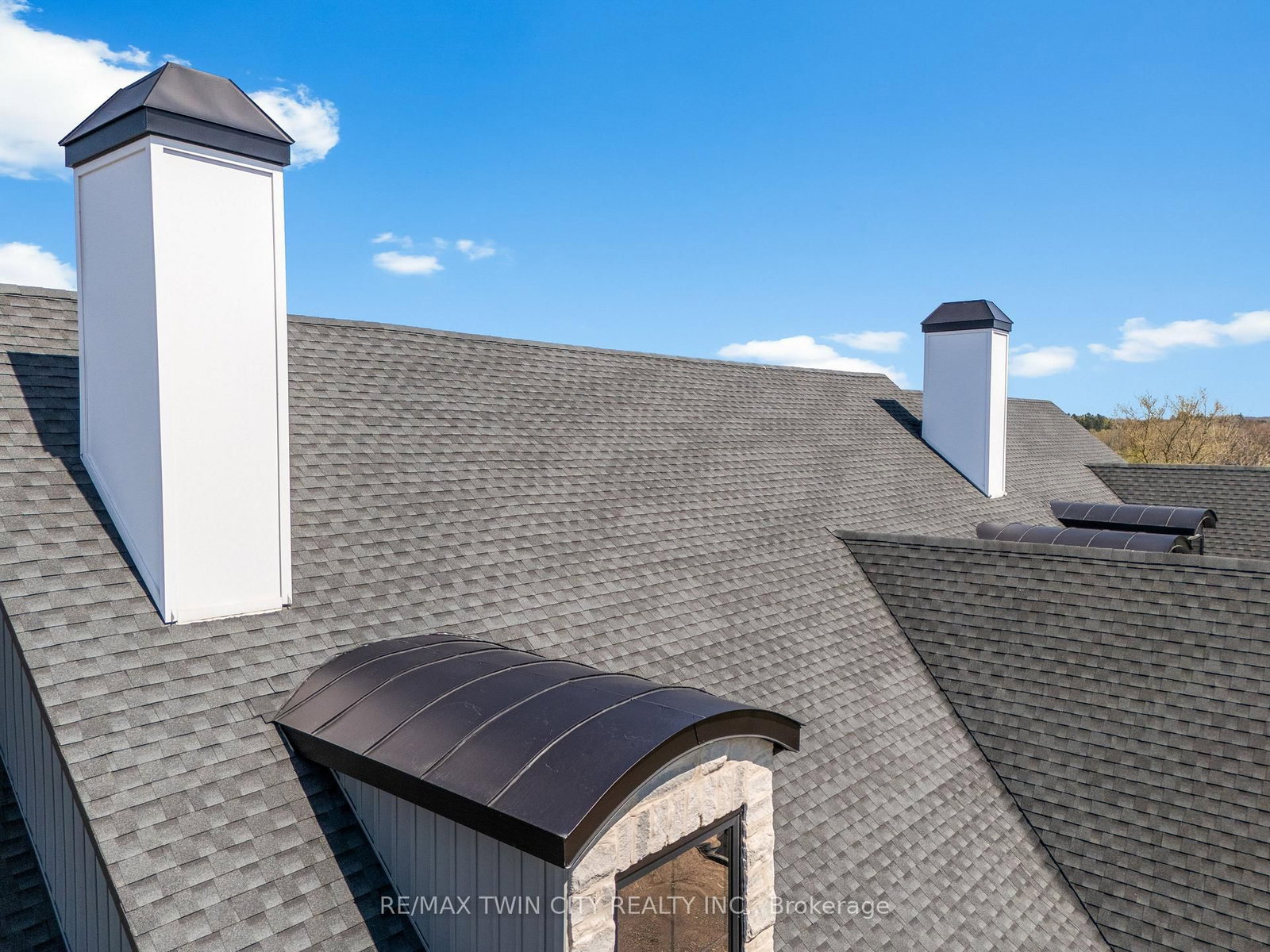 742 Country Squire Rd, Waterloo — 2