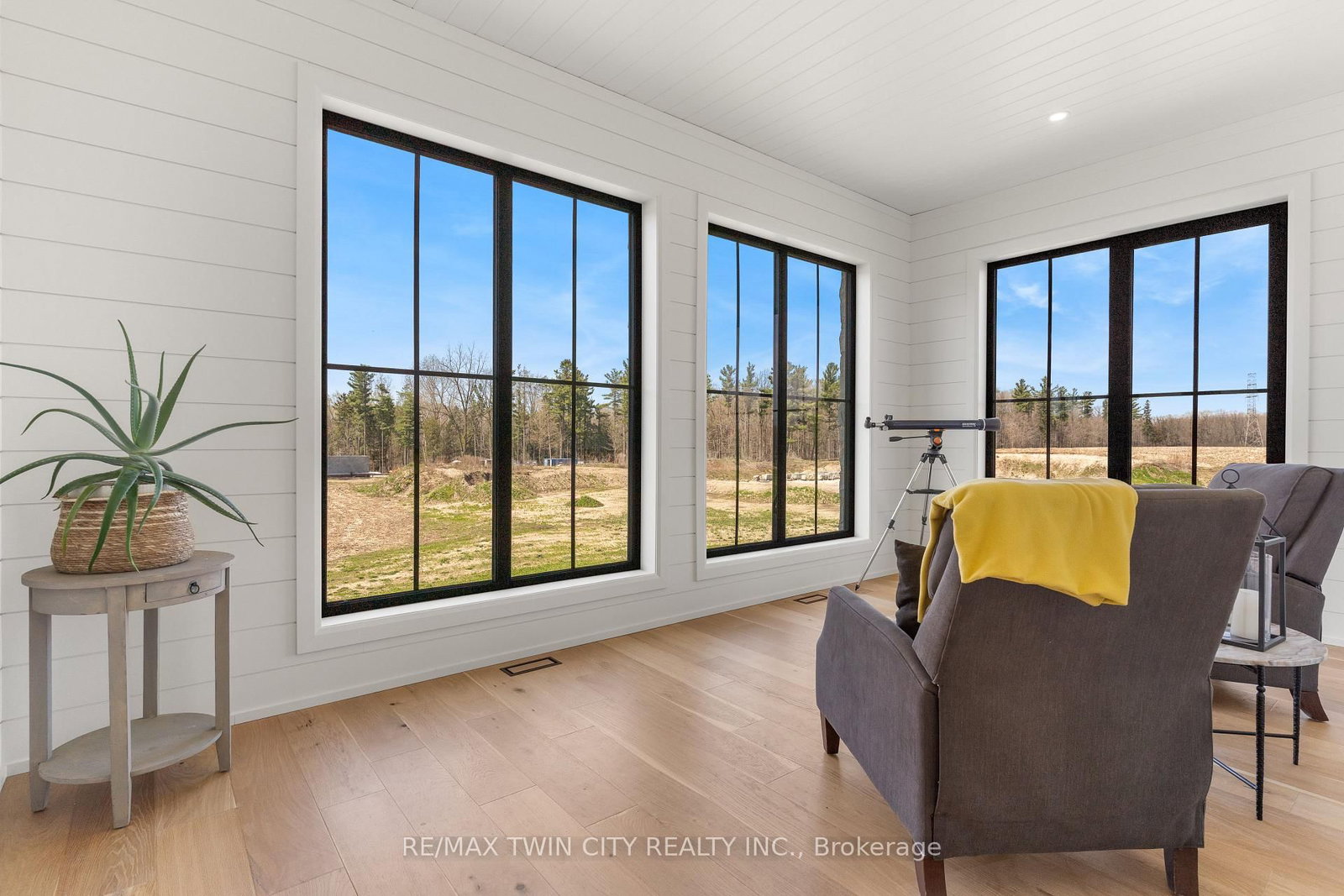 742 Country Squire Rd, Waterloo — 28