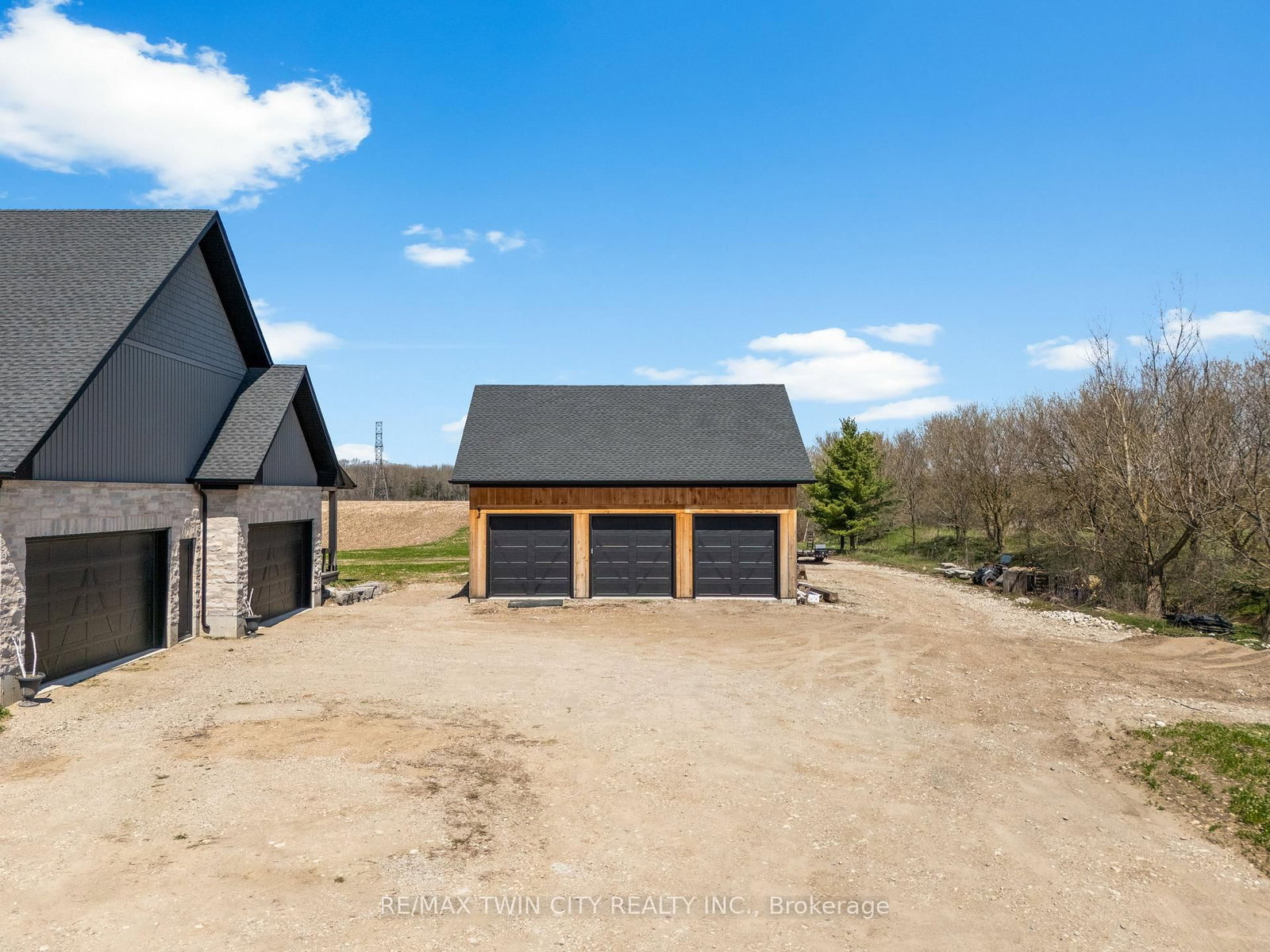 742 Country Squire Rd, Waterloo — 45