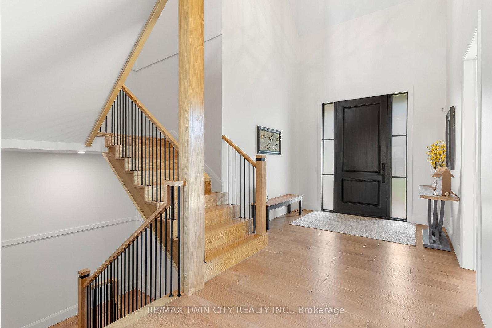 742 Country Squire Rd, Waterloo — 8