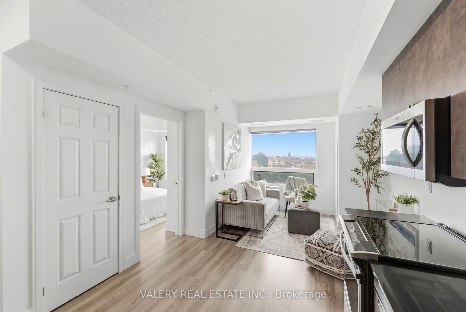 717-1 Wellington St, Brantford — 13