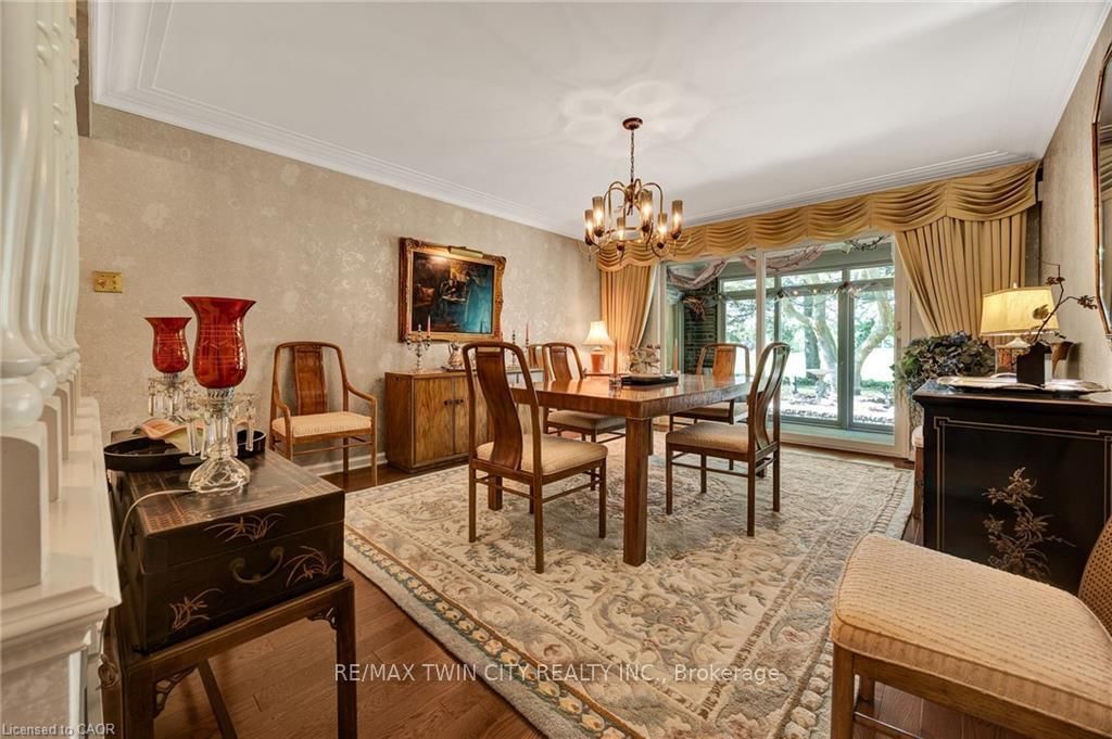 61 Huntley Cres, Kitchener — 11