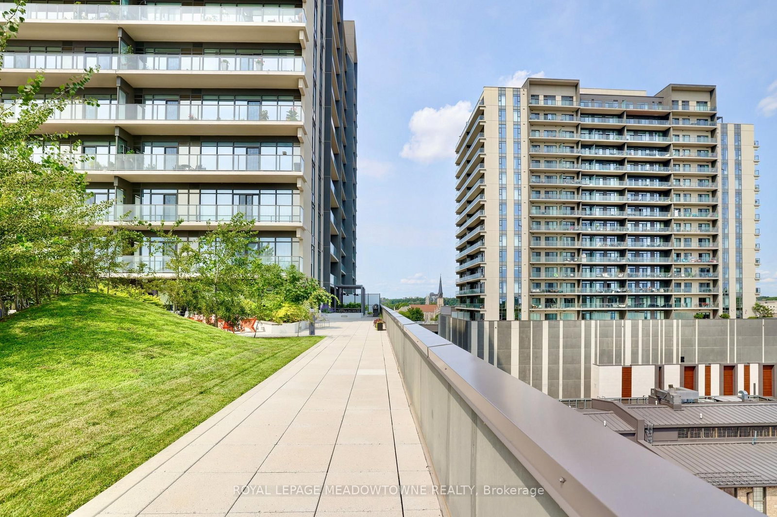 1304-15 Glebe St, Cambridge — 37