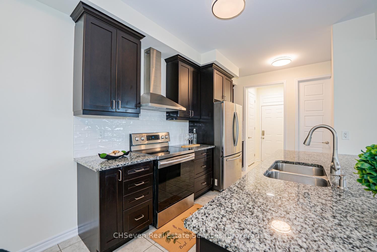 669 Doon South Dr, Kitchener — 15