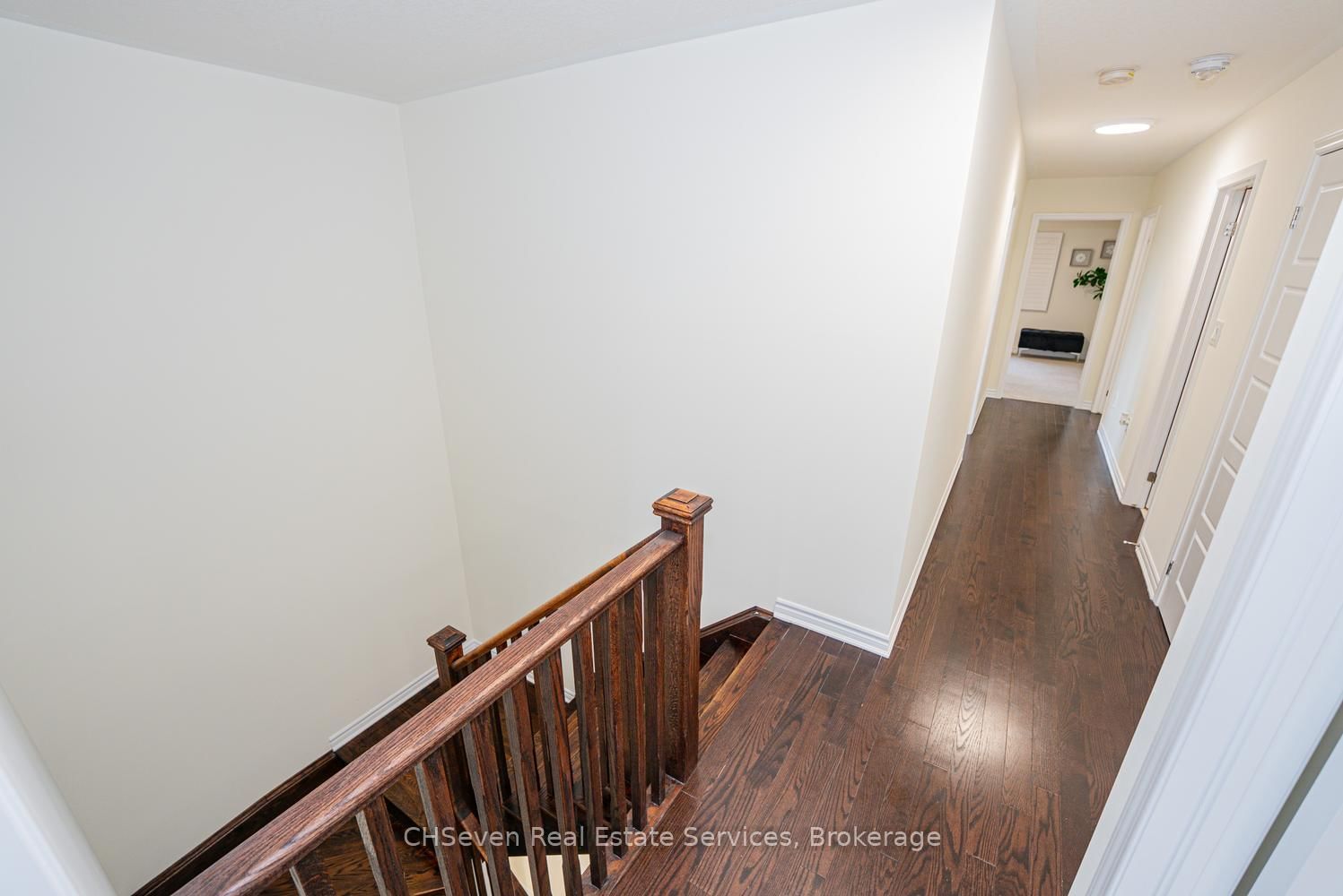 669 Doon South Dr, Kitchener — 19