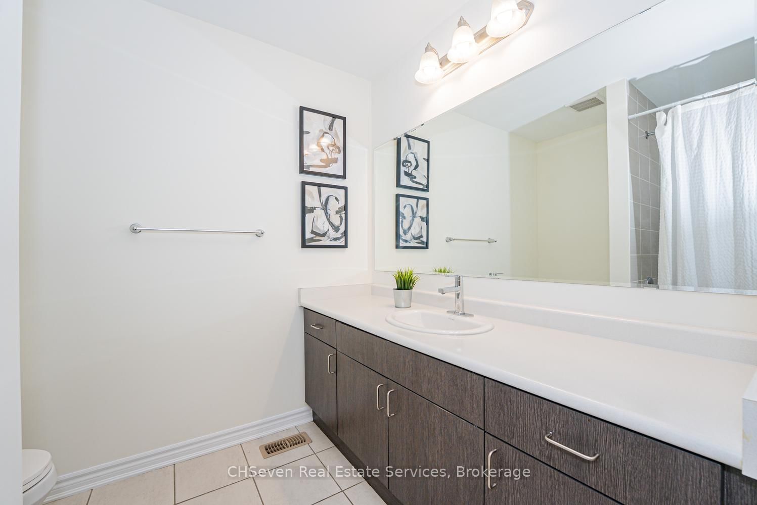 669 Doon South Dr, Kitchener — 23