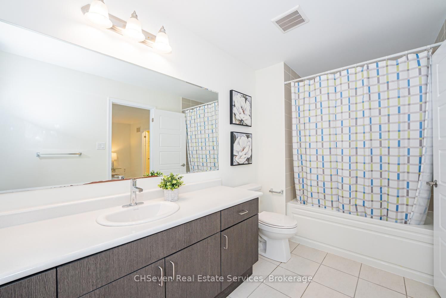 669 Doon South Dr, Kitchener — 24