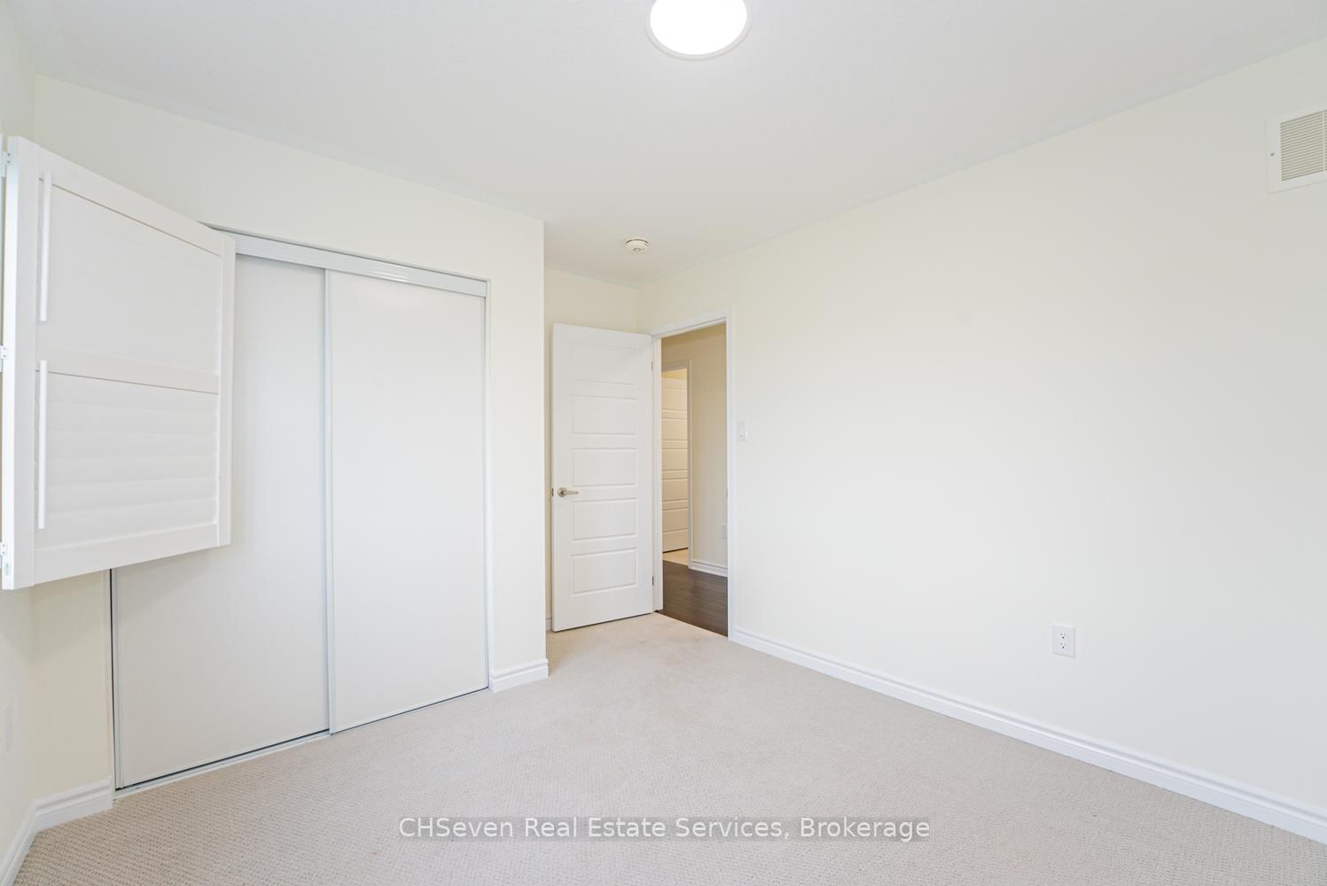 669 Doon South Dr, Kitchener — 28