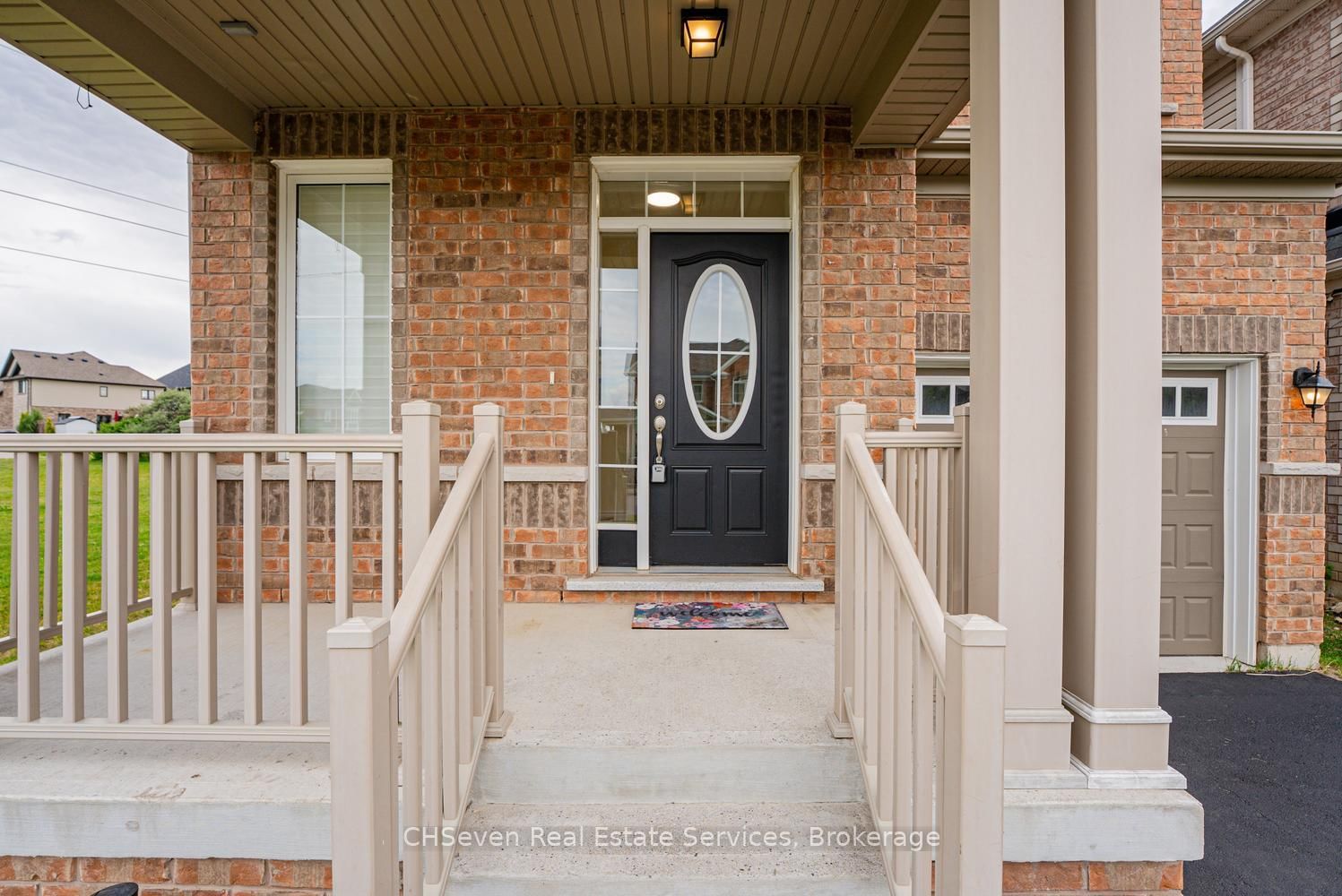 669 Doon South Dr, Kitchener — 3