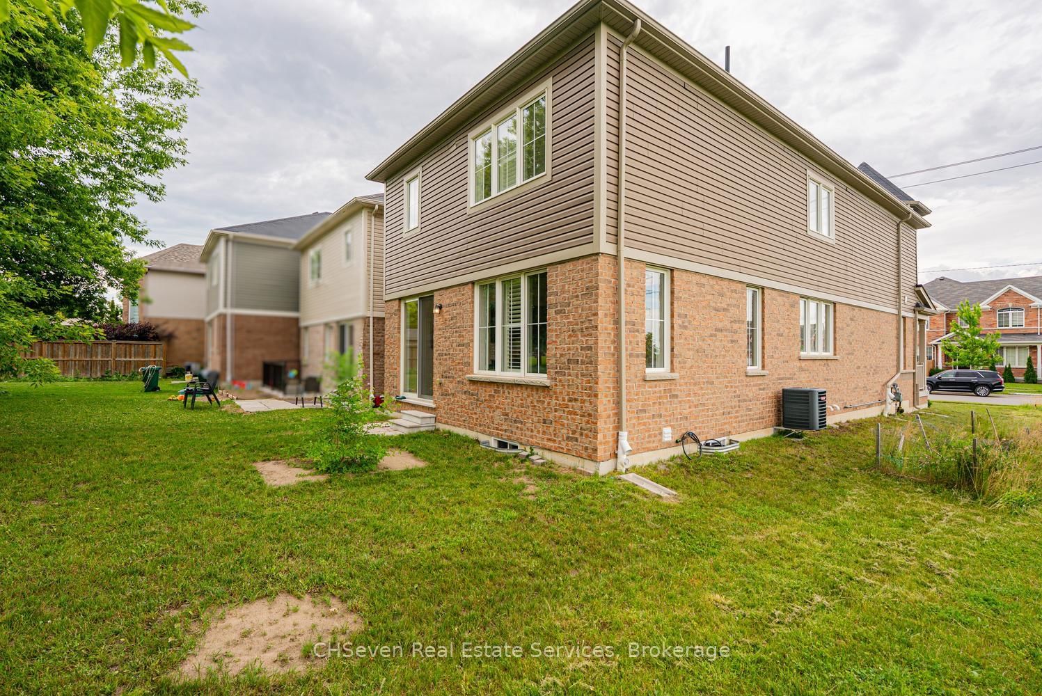 669 Doon South Dr, Kitchener — 39