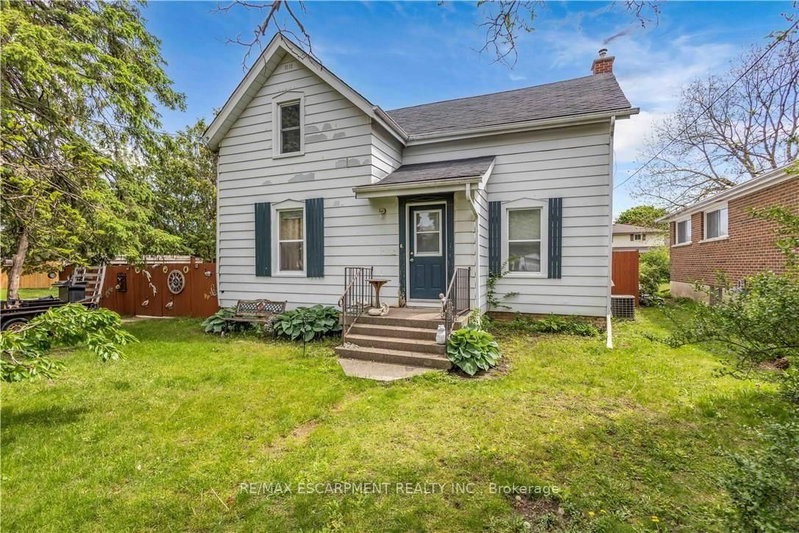 35 James Ave - Photo 2