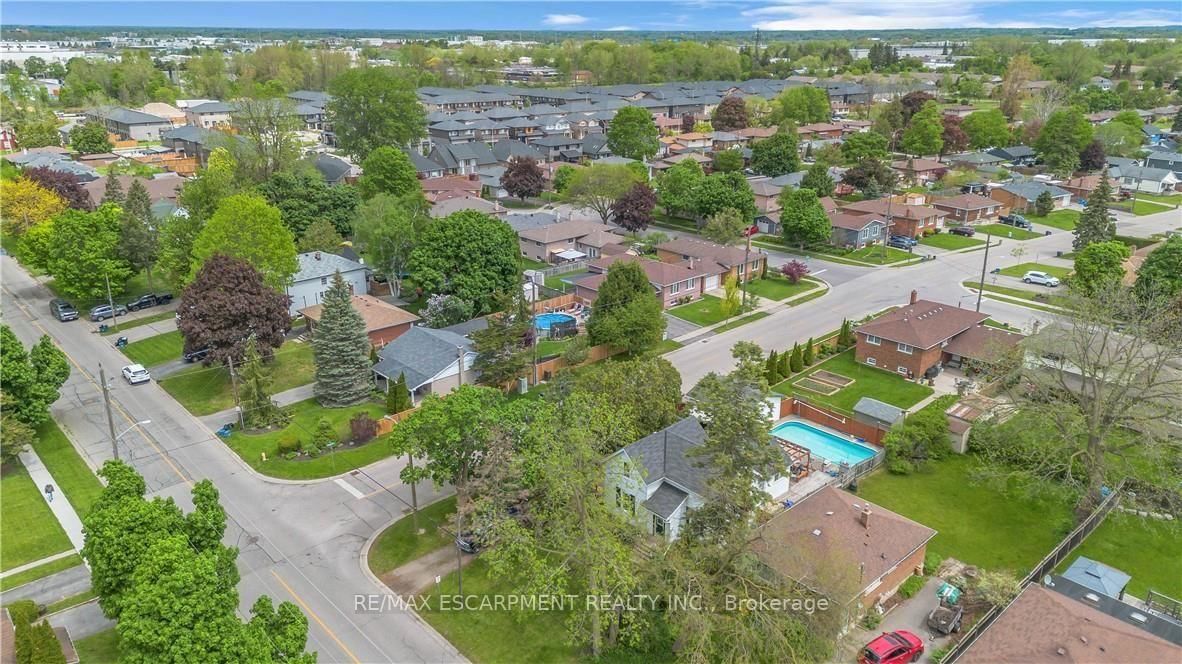 35 James Ave, Brantford — 24