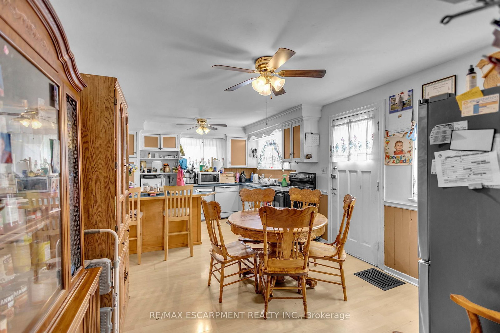35 James Ave, Brantford — 26