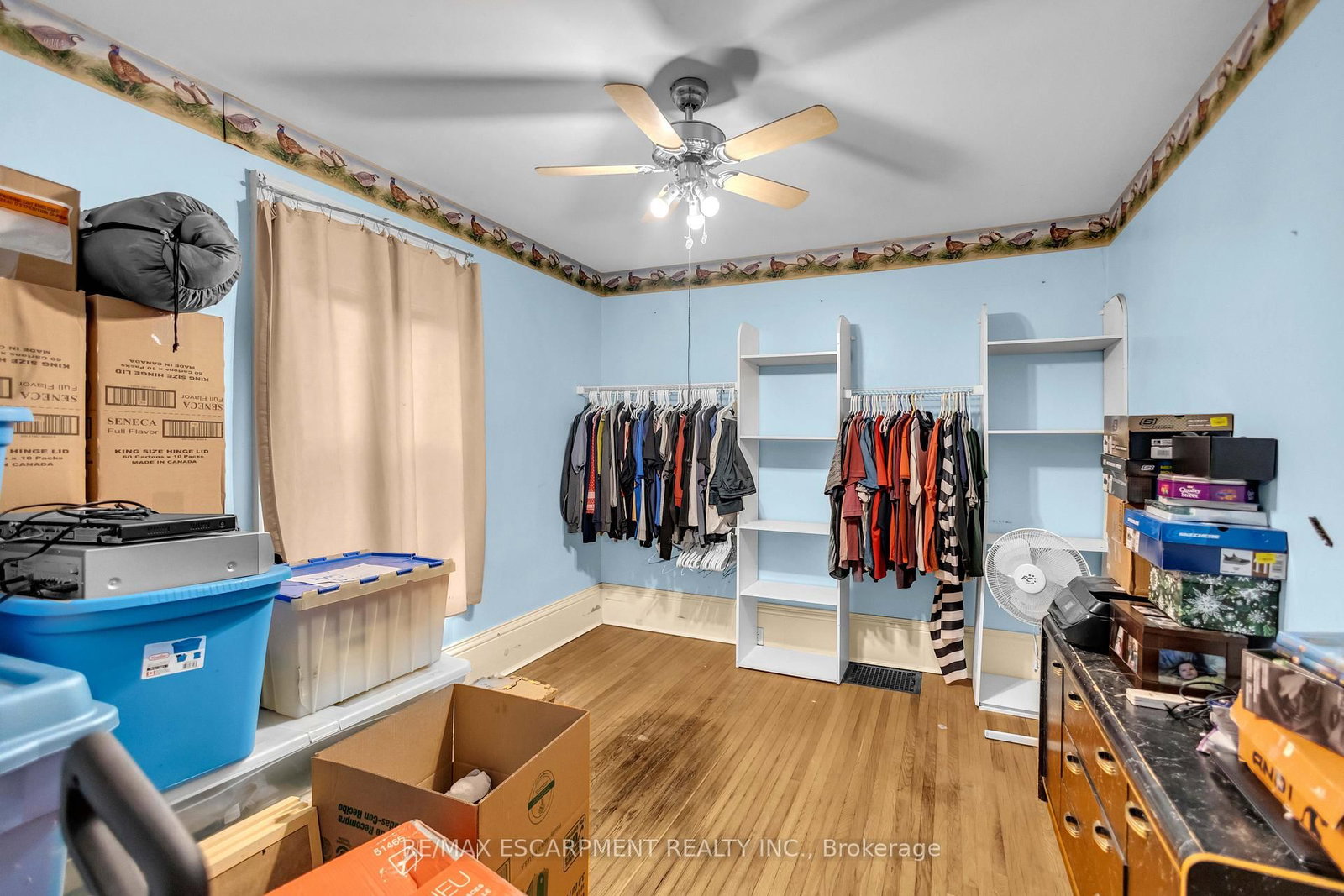 35 James Ave, Brantford — 30