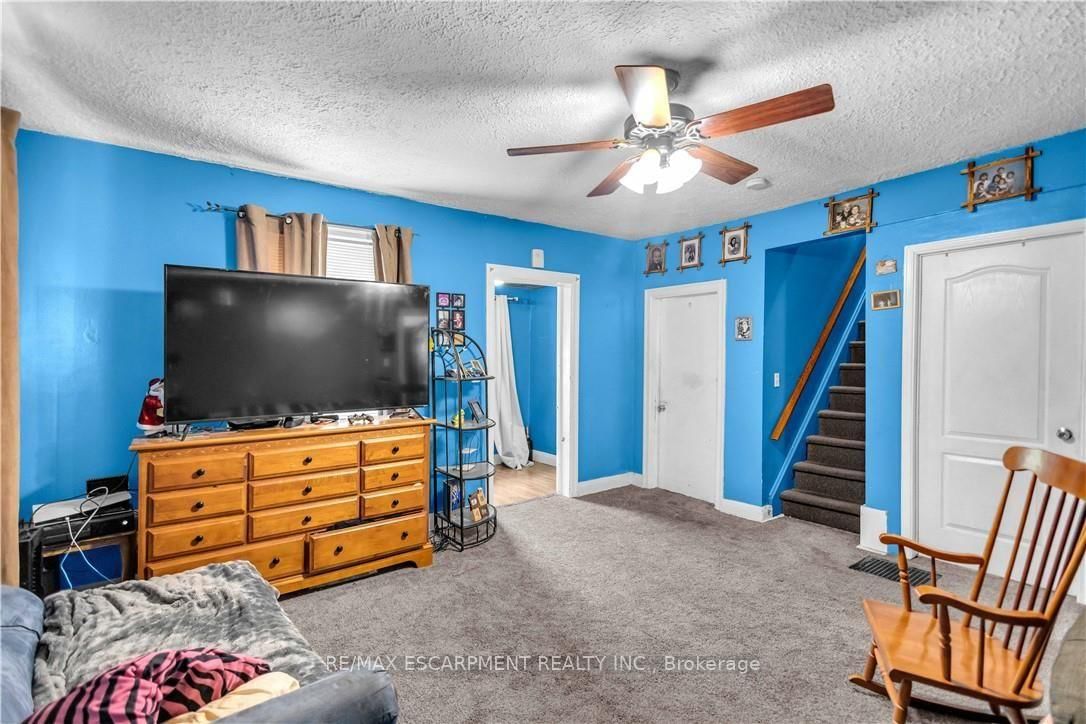 35 James Ave, Brantford — 8