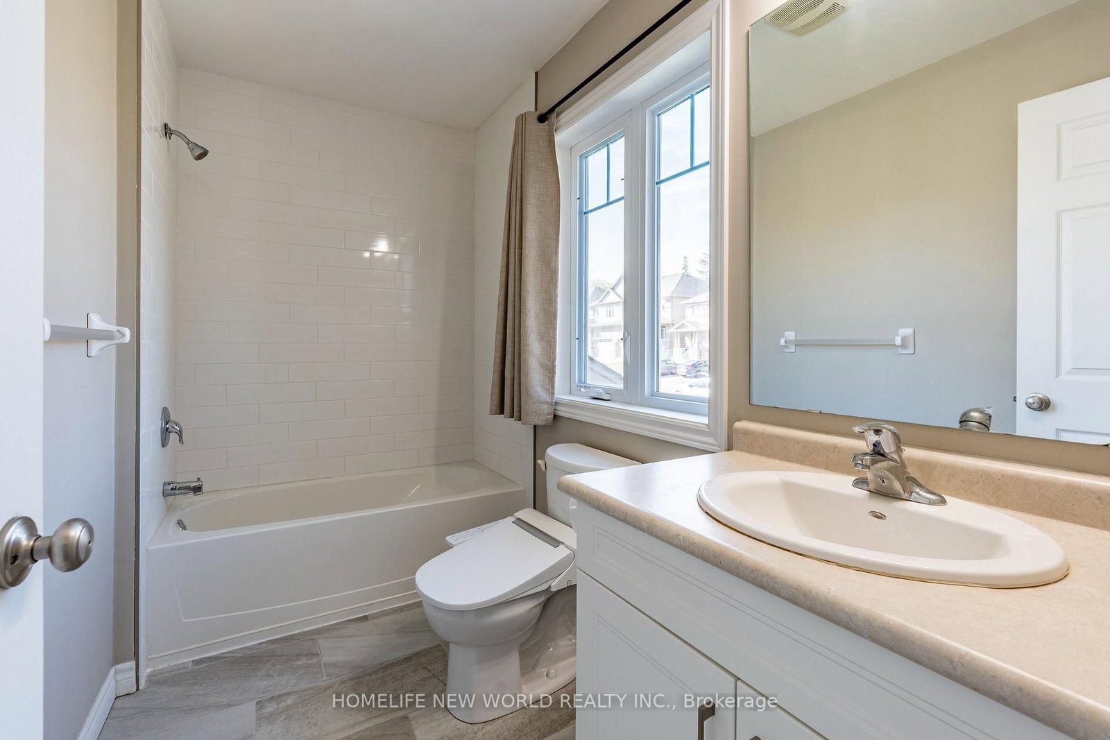 452 Avens St, Waterloo — 14