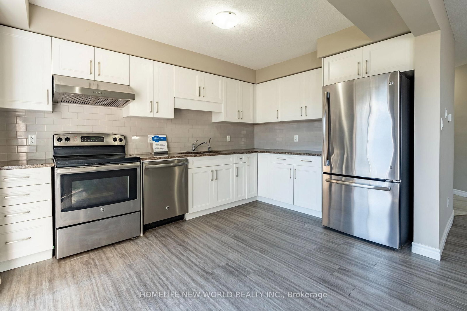452 Avens St, Waterloo — 8
