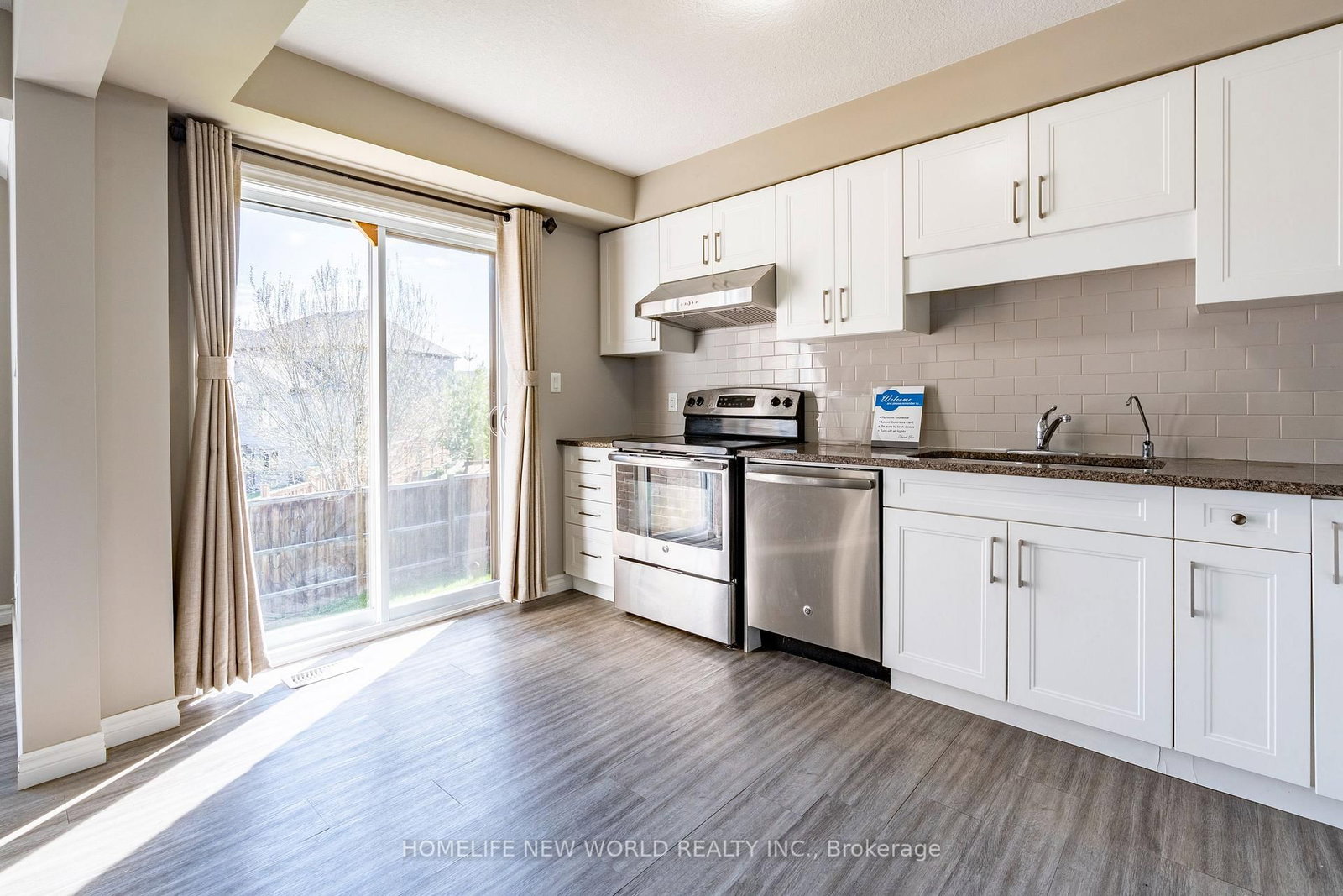 452 Avens St, Waterloo — 9