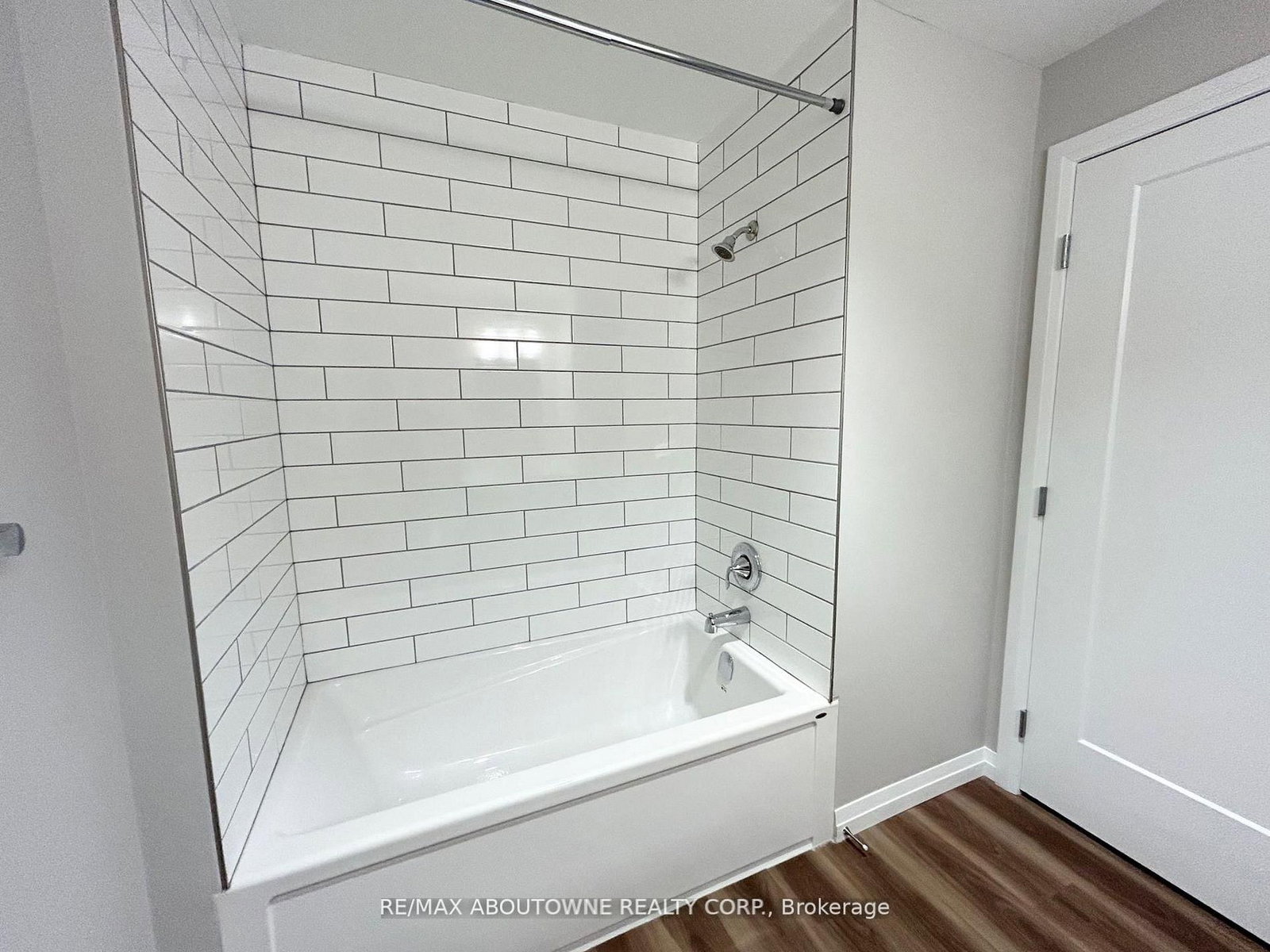 201-28 Westhill Dr, Waterloo — 11