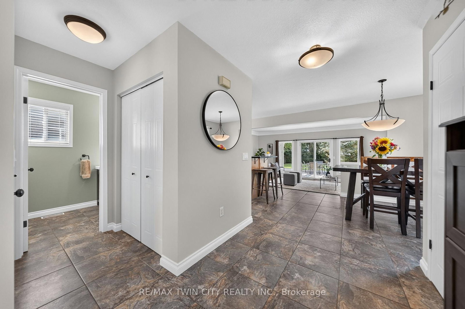 298 Pineland Pl, Waterloo — 18
