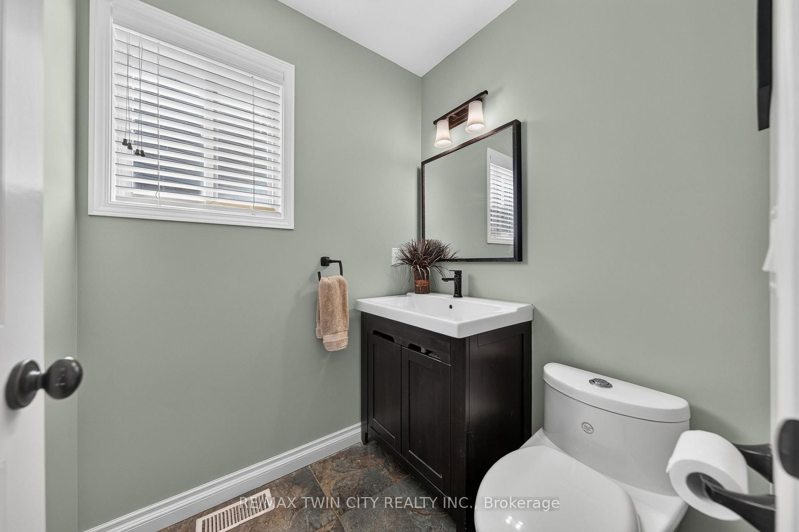 298 Pineland Pl, Waterloo — 19