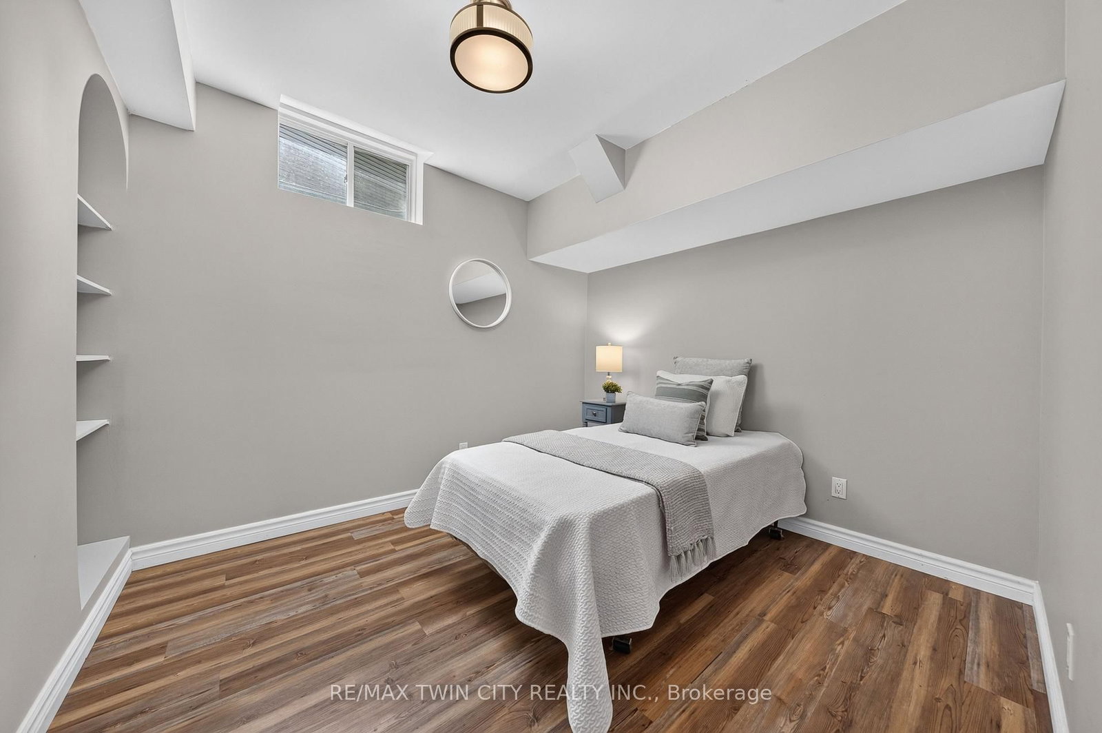 298 Pineland Pl, Waterloo — 31