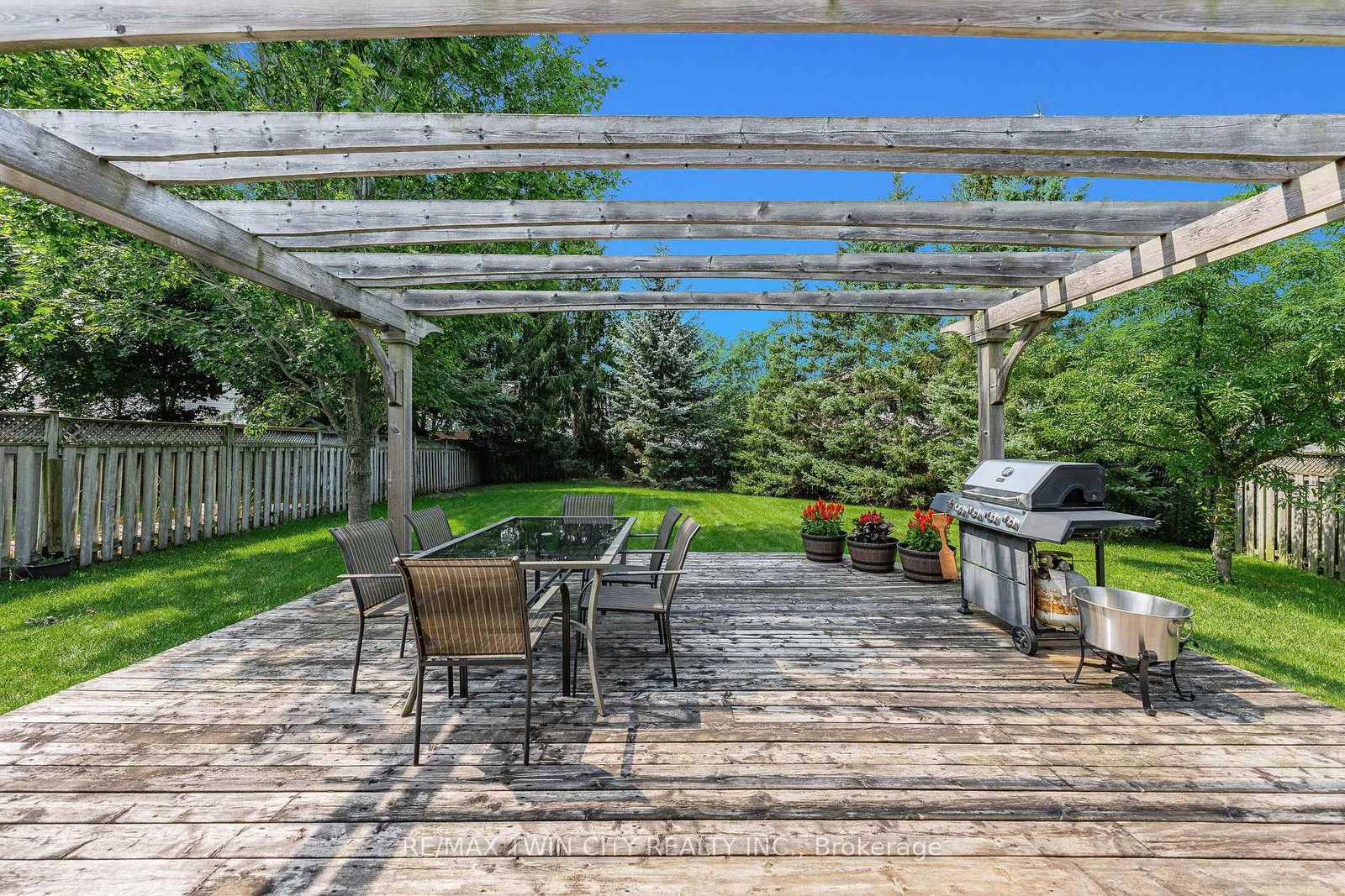 298 Pineland Pl, Waterloo — 34