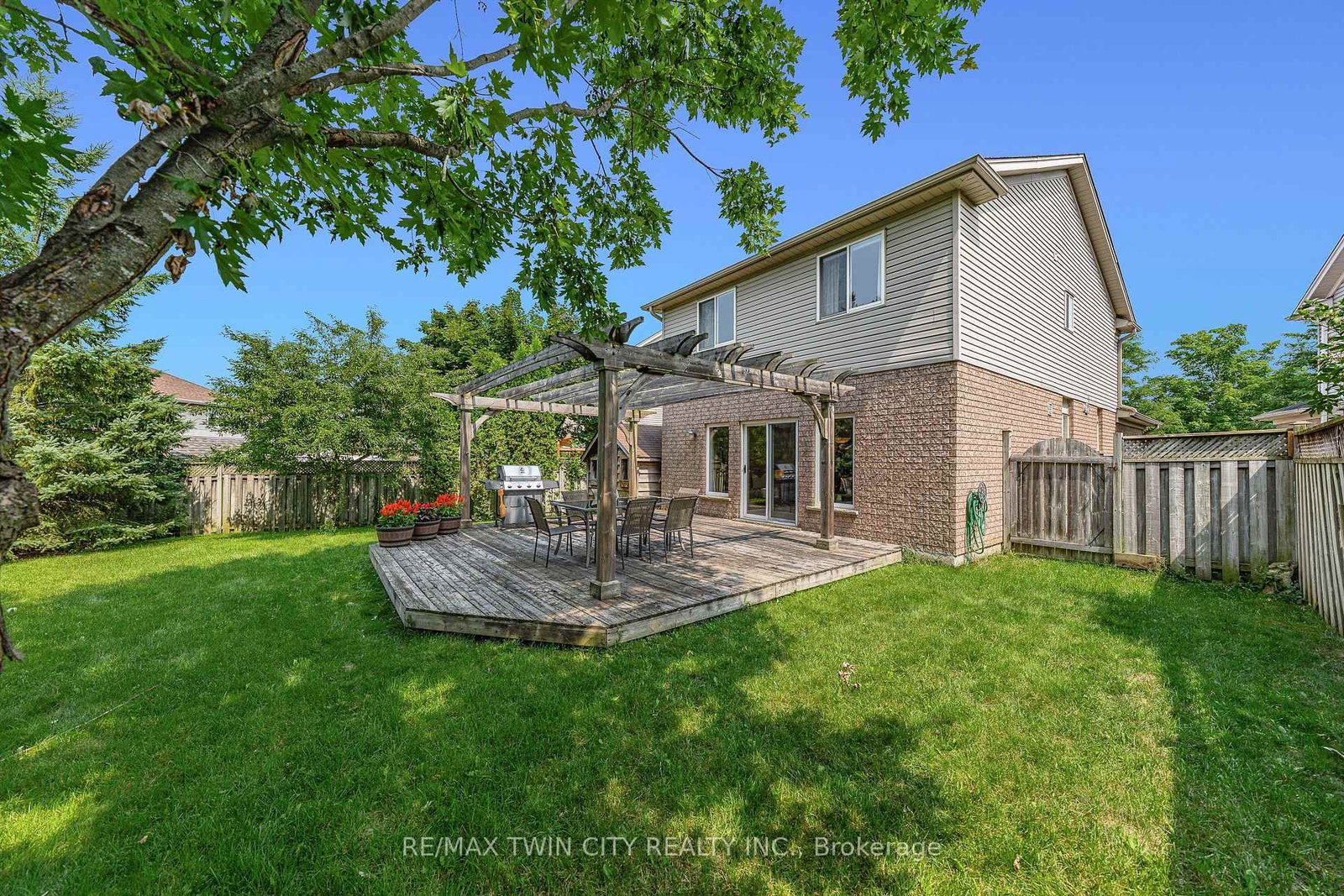 298 Pineland Pl, Waterloo — 35