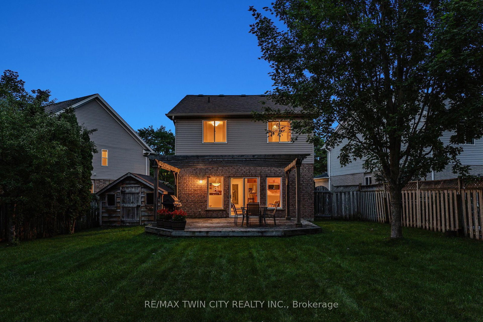298 Pineland Pl, Waterloo — 41