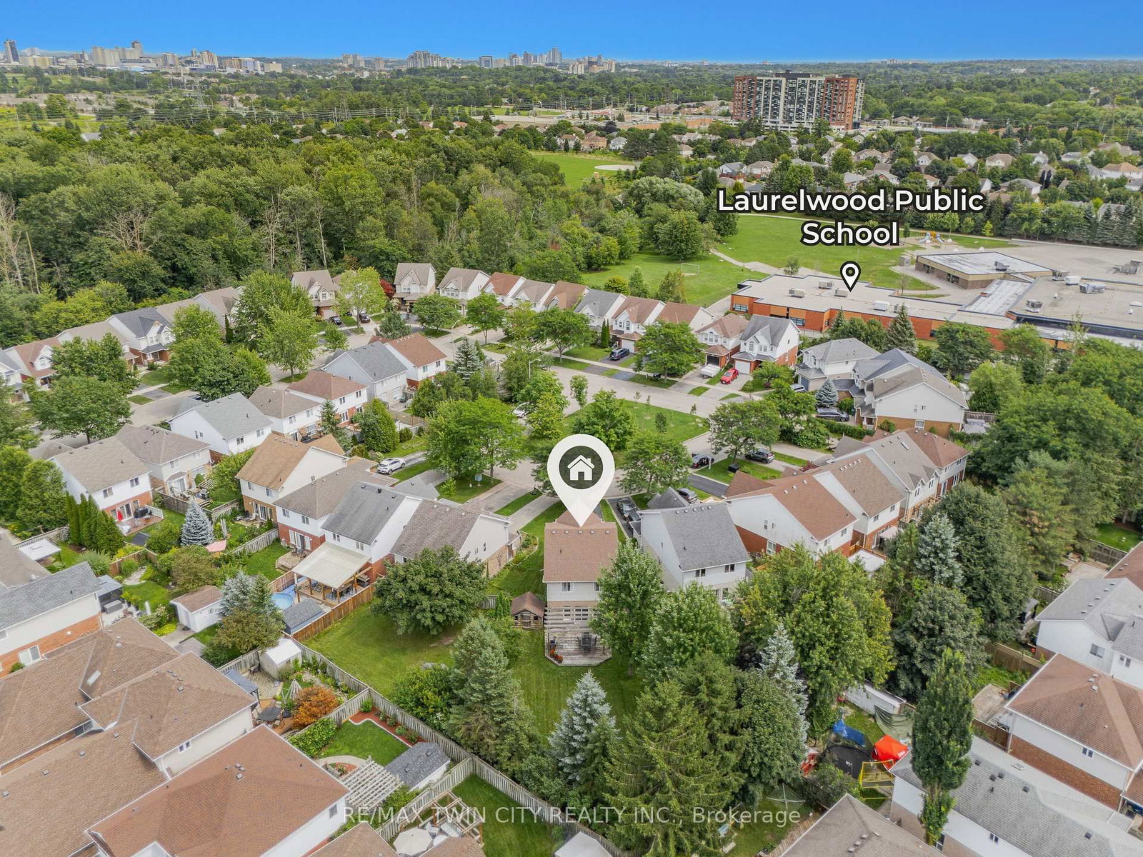 298 Pineland Pl, Waterloo — 45
