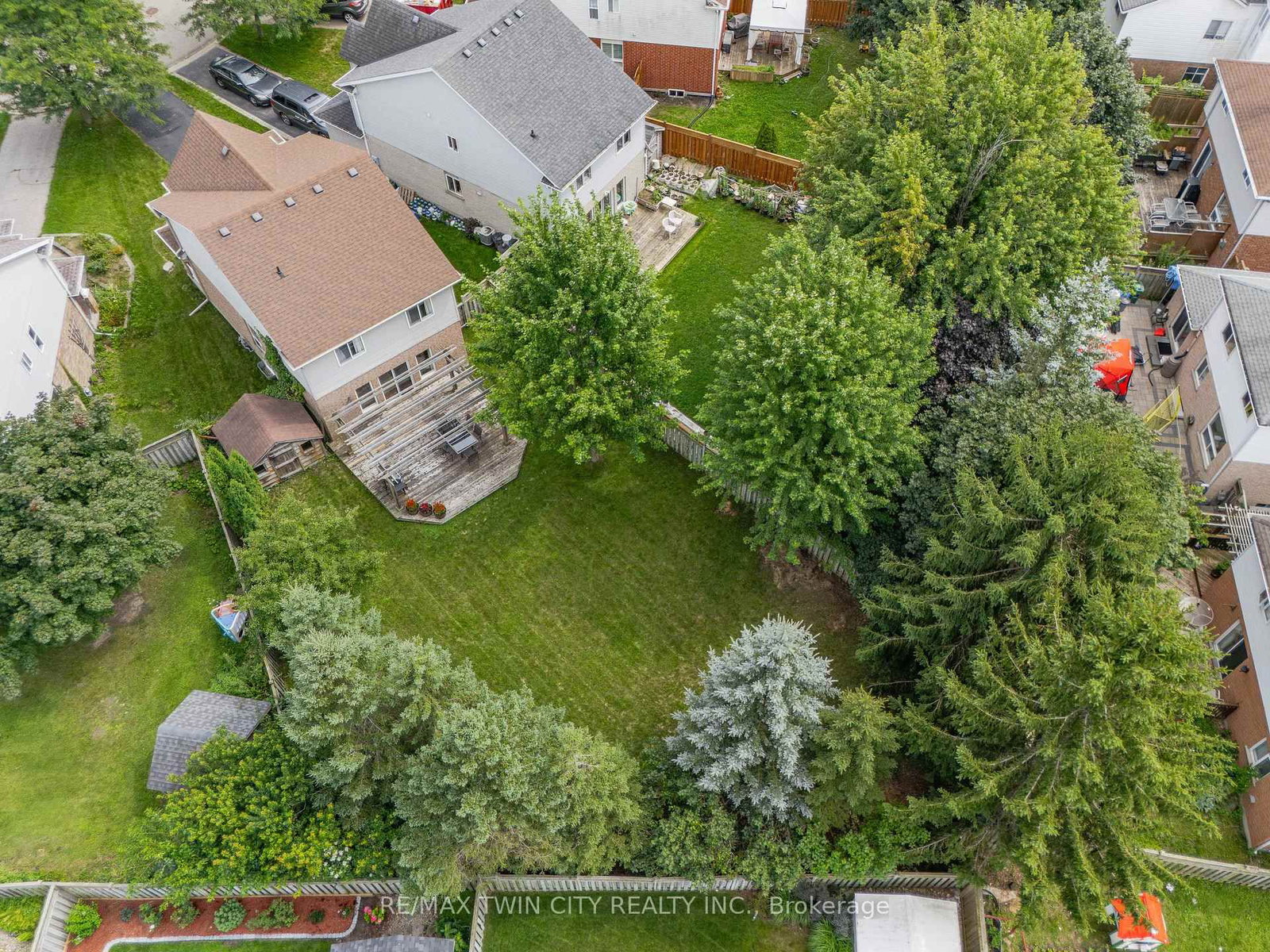 298 Pineland Pl, Waterloo — 49