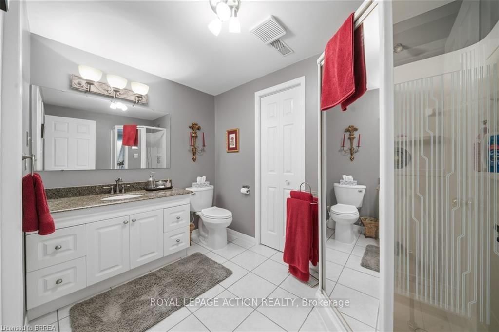 37 Mc Intosh Crt, Brantford — 24
