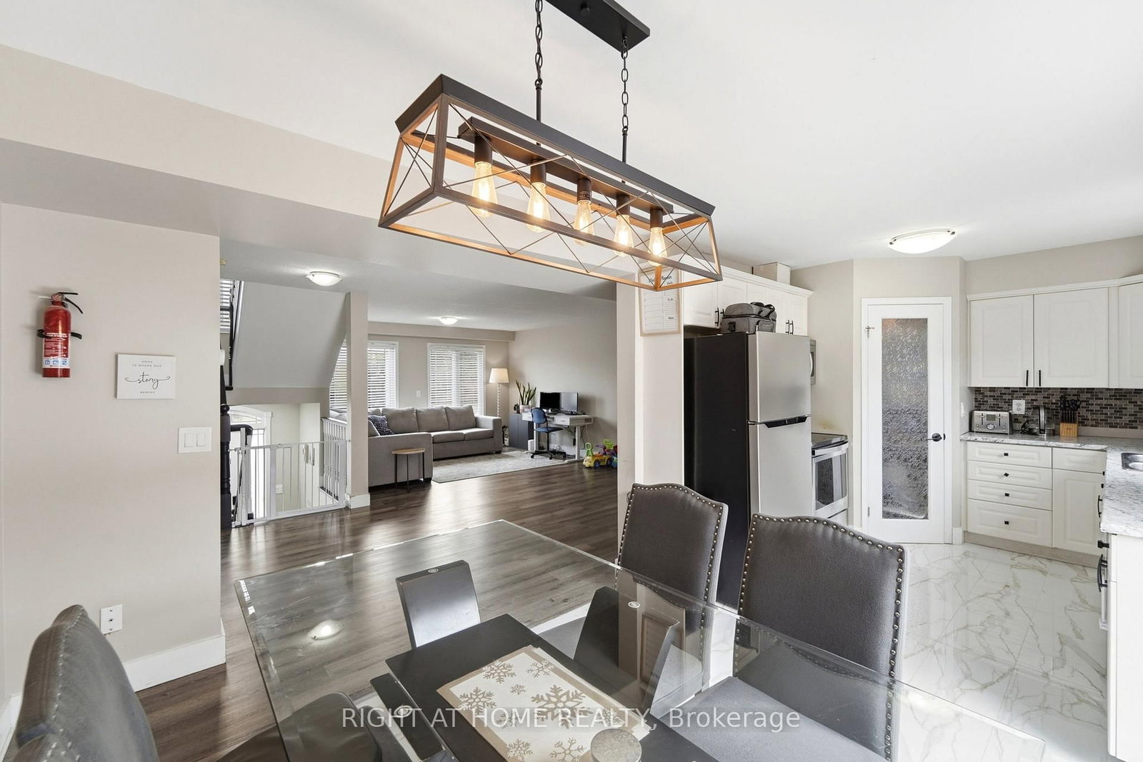 65 Wellington South, Cambridge — 13
