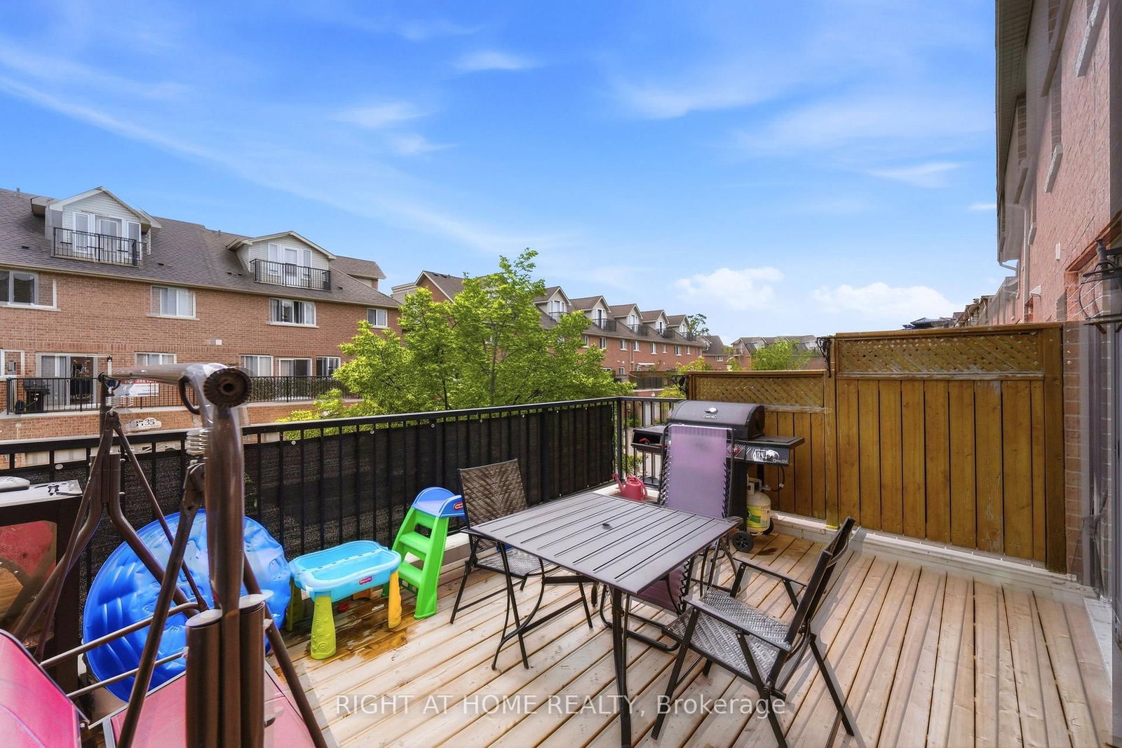 65 Wellington South, Cambridge — 35