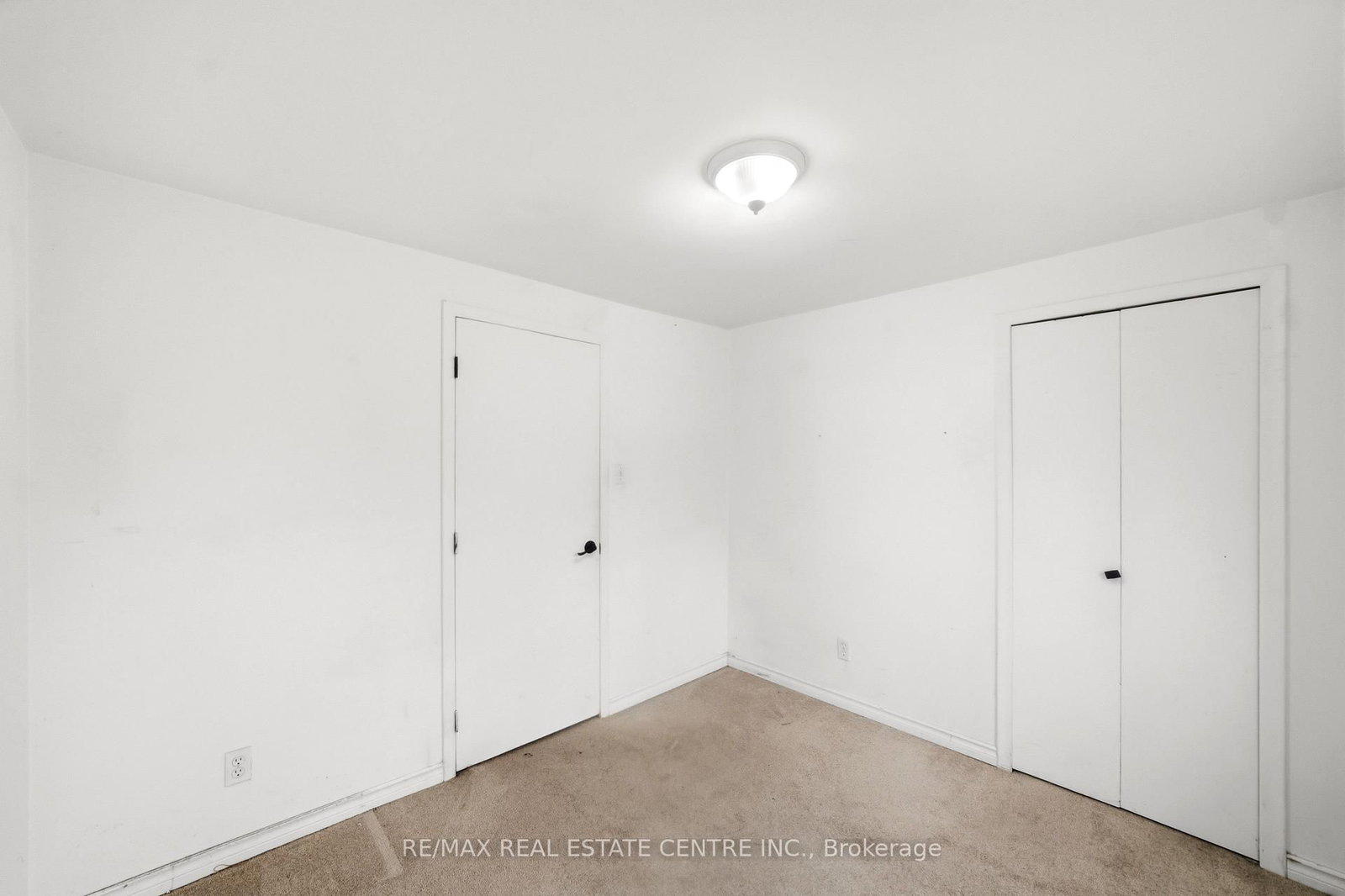 10-76 Borden Pkwy, Kitchener — 18