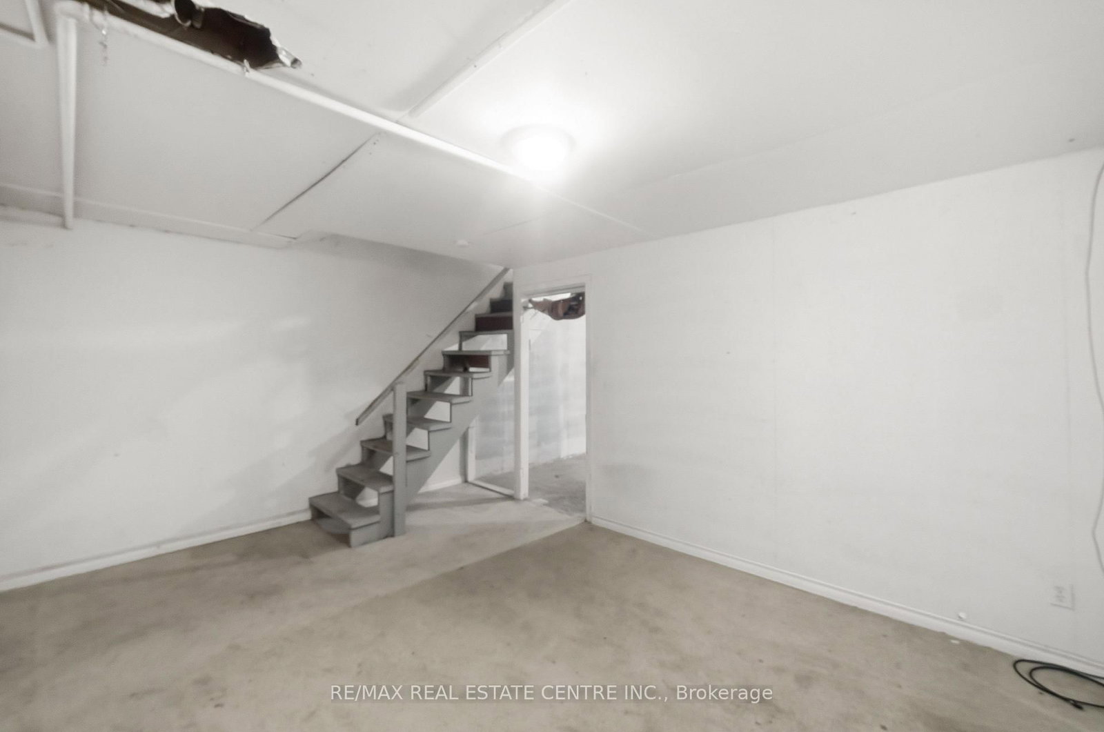 10-76 Borden Pkwy, Kitchener — 22