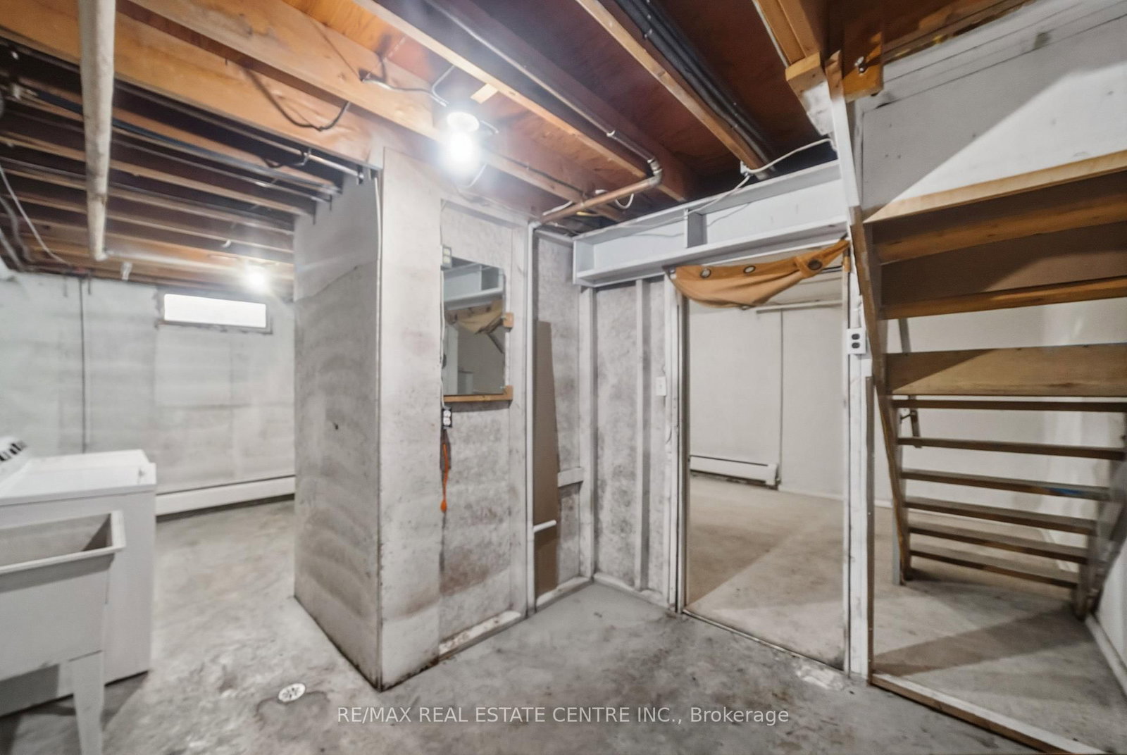 10-76 Borden Pkwy, Kitchener — 24