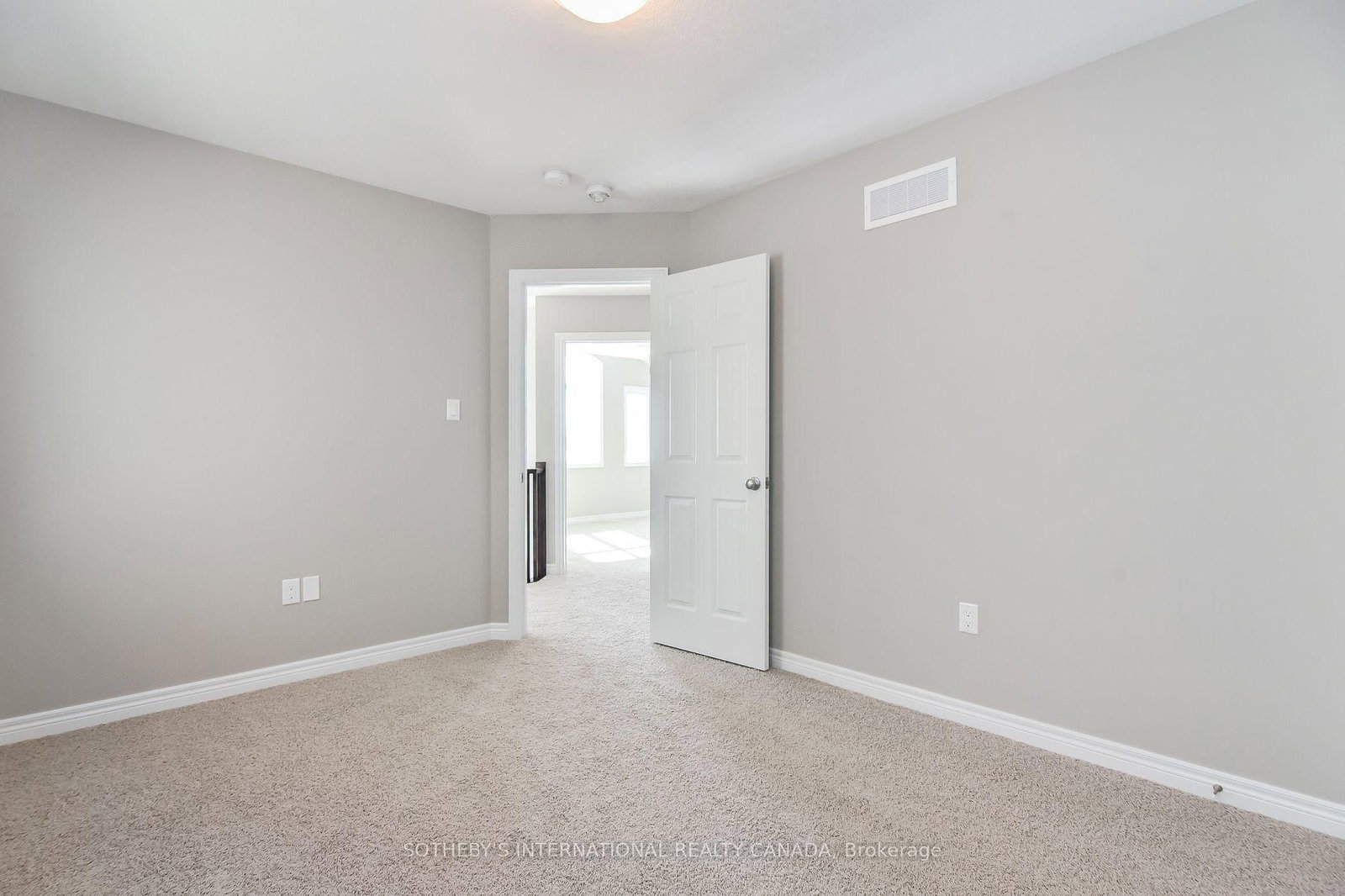 529 Anton Cres, Kitchener — 25
