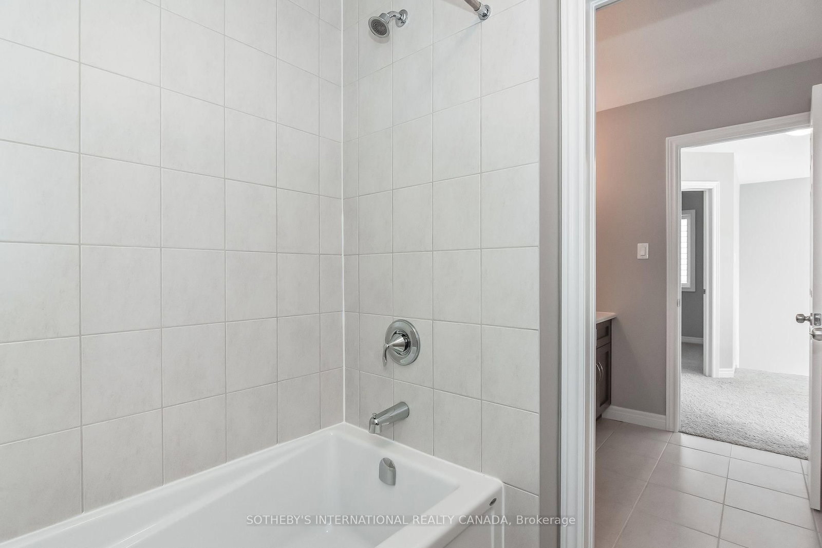 529 Anton Cres, Kitchener — 26