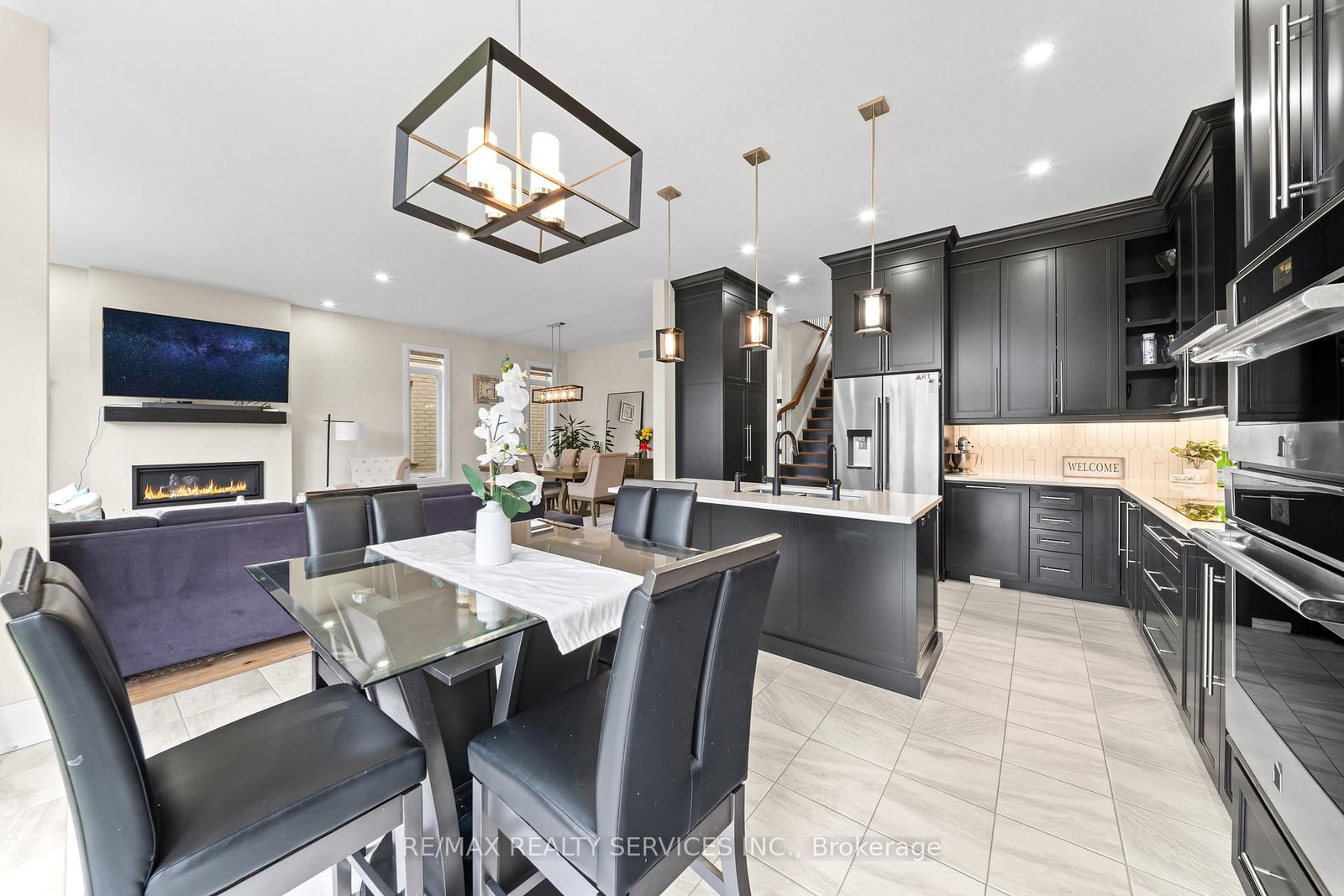 130 Pondcliffe Dr, Kitchener — 19