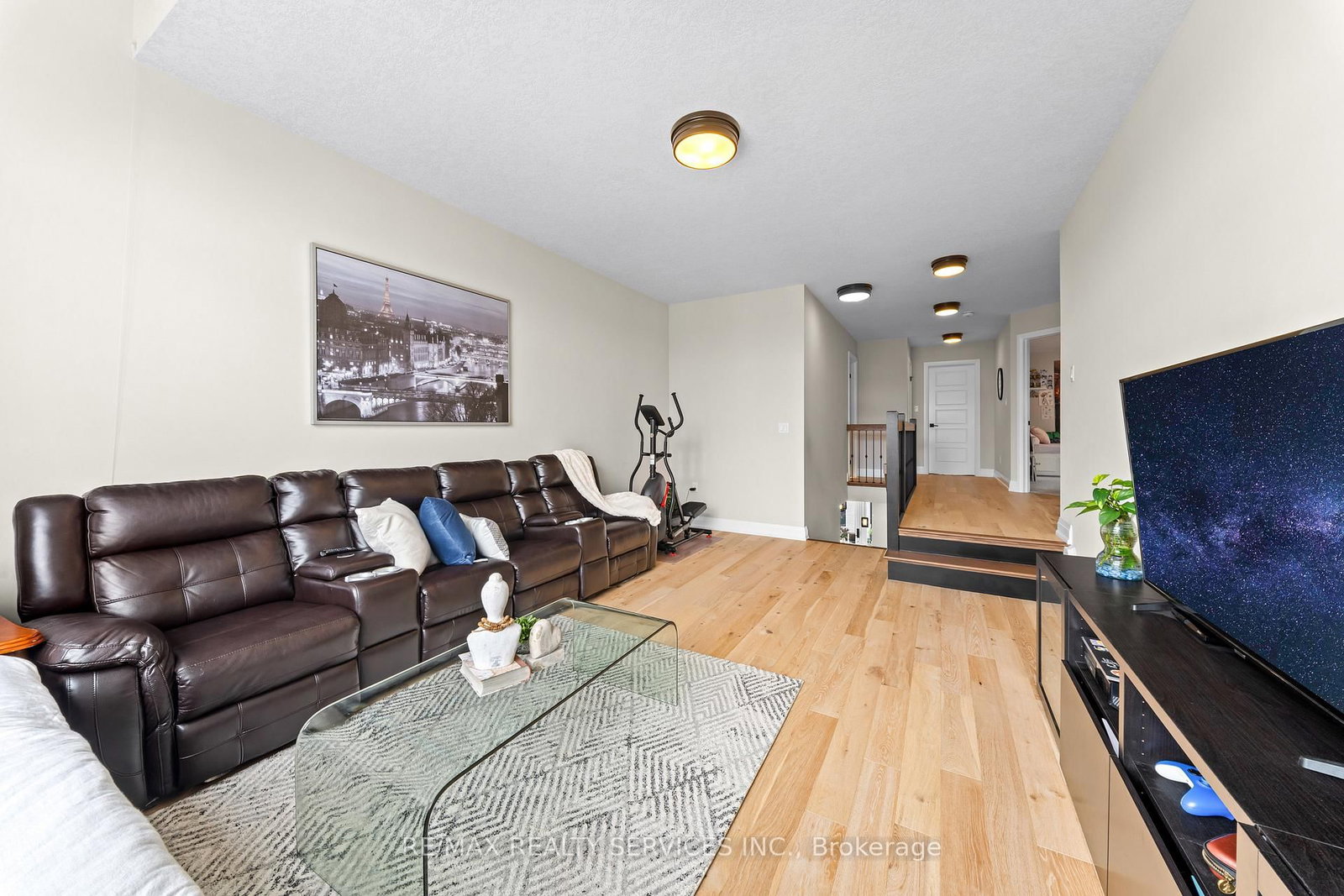 130 Pondcliffe Dr, Kitchener — 27