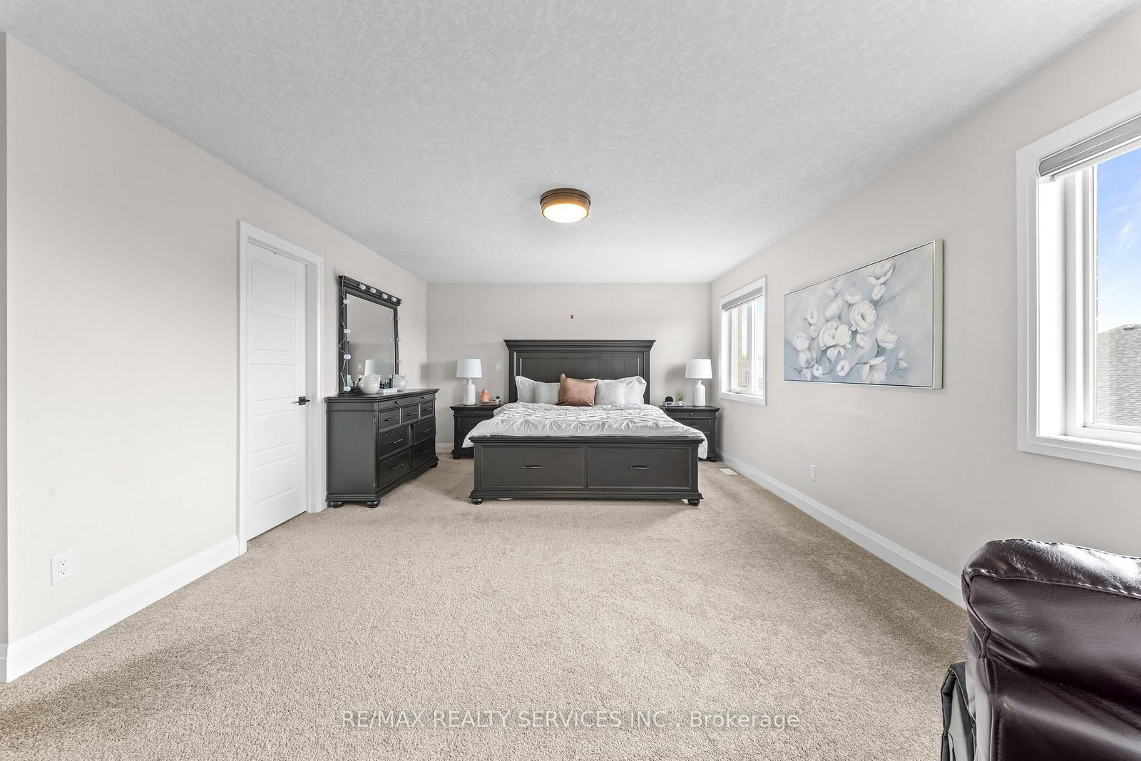 130 Pondcliffe Dr, Kitchener — 30