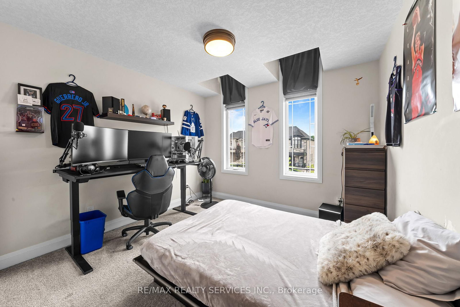 130 Pondcliffe Dr, Kitchener — 38