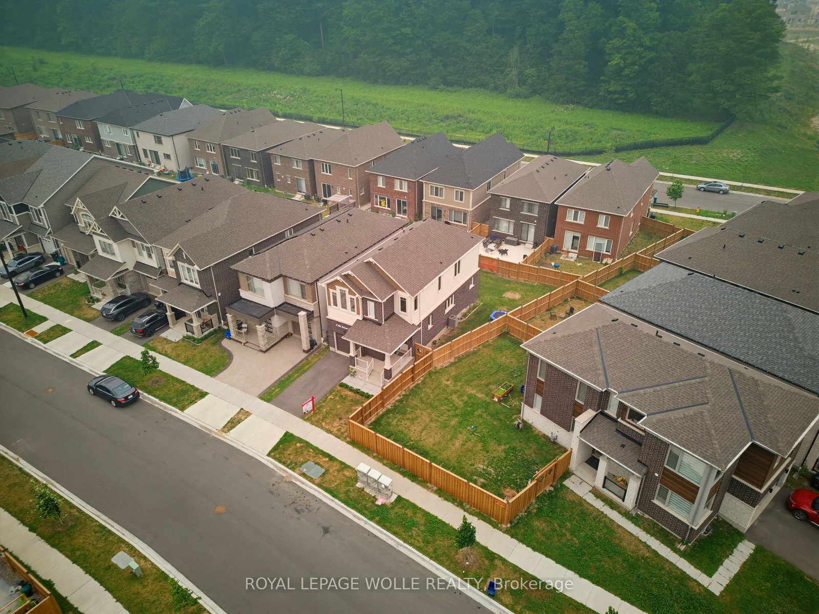 6 Milt Schmidt St, Kitchener — 30
