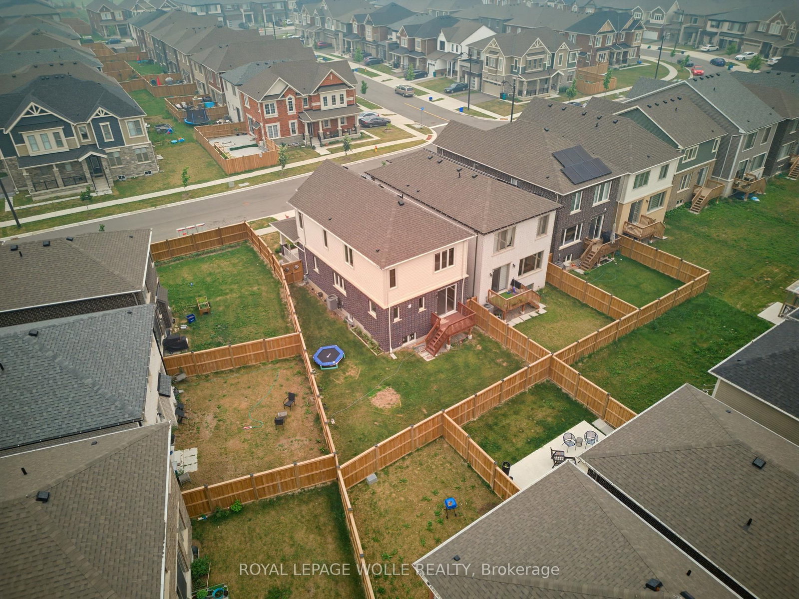 6 Milt Schmidt St, Kitchener — 32