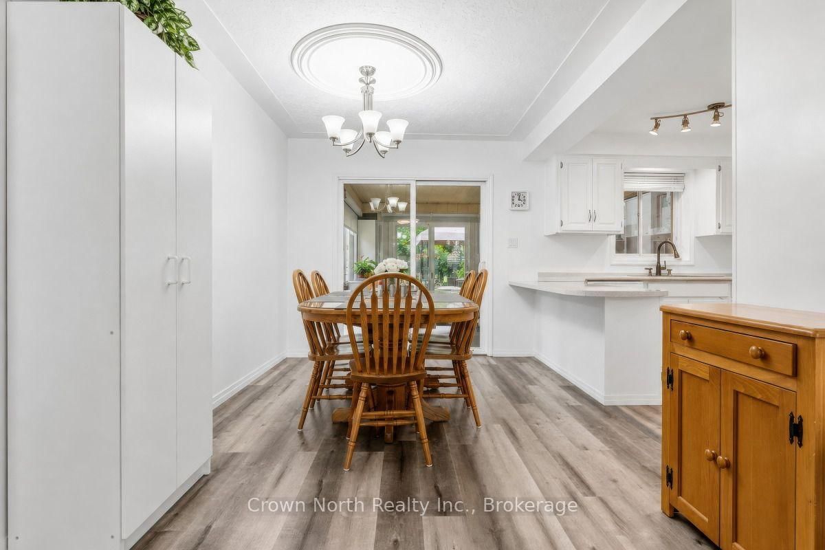 127 Carson Dr, Kitchener — 11
