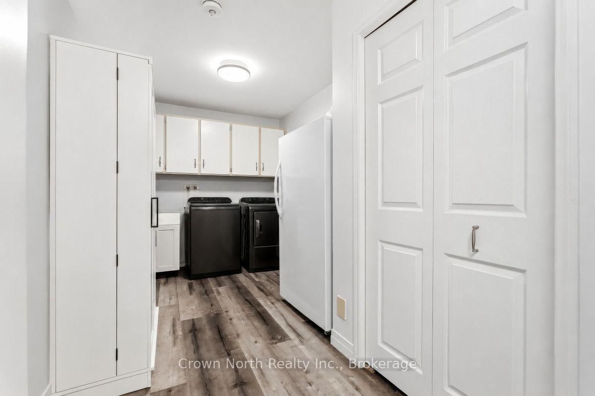 127 Carson Dr, Kitchener — 19