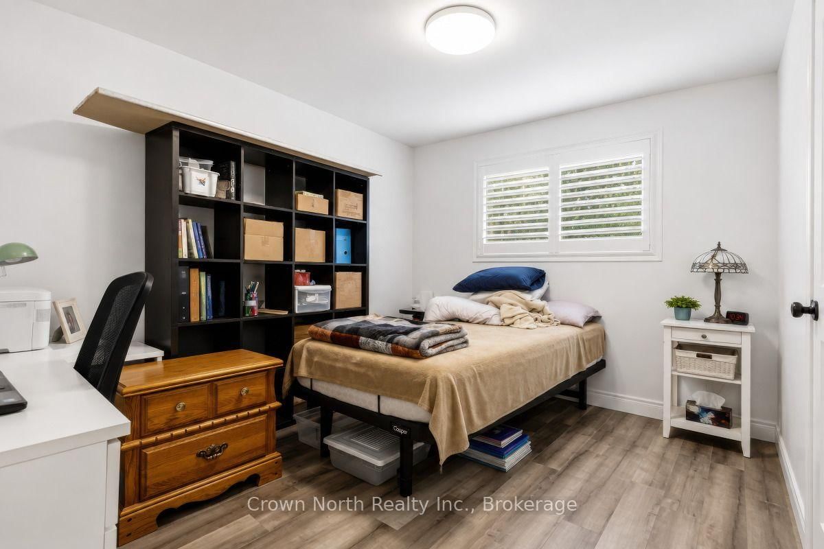 127 Carson Dr, Kitchener — 25